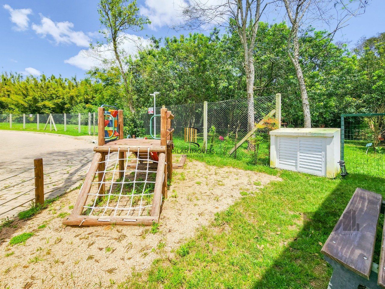 Casa Condominio 3 Dormitório(s) Bairro Campo Novo