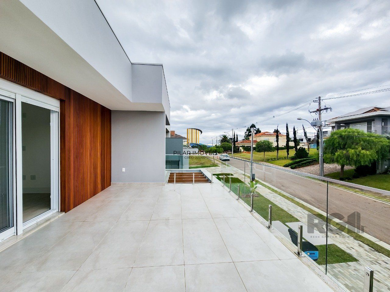 Casa Condominio para Venda - 292m², 4 dormitórios, sendo 4 suites, 2 vagas - Alphaville