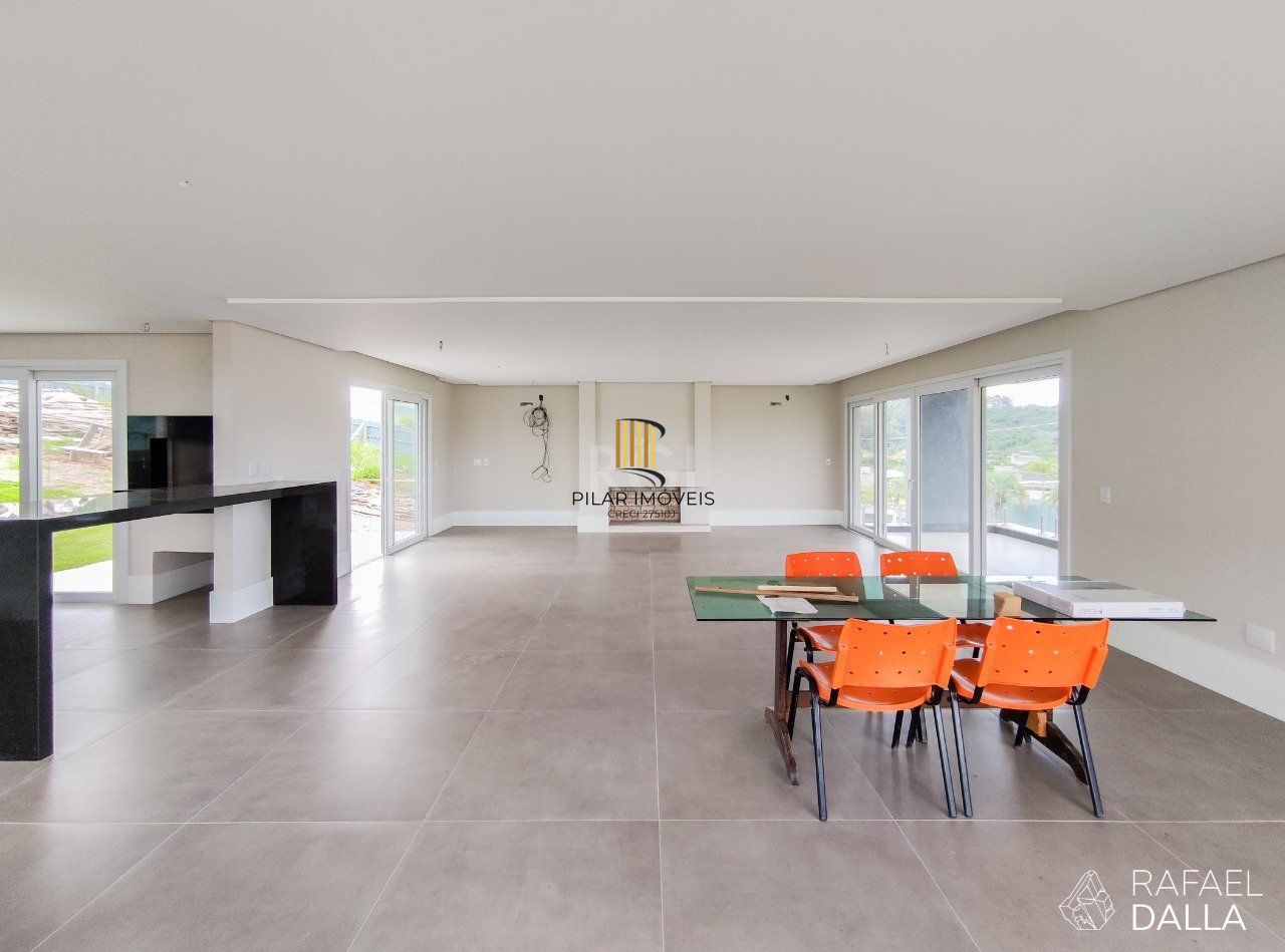 Casa Condominio para Venda - 357m², 4 dormitórios, sendo 4 suites, 4 vagas - Alphaville