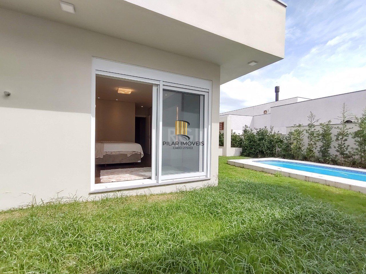 Casa de Condomínio 3 dormitórios no bairro Alphaville