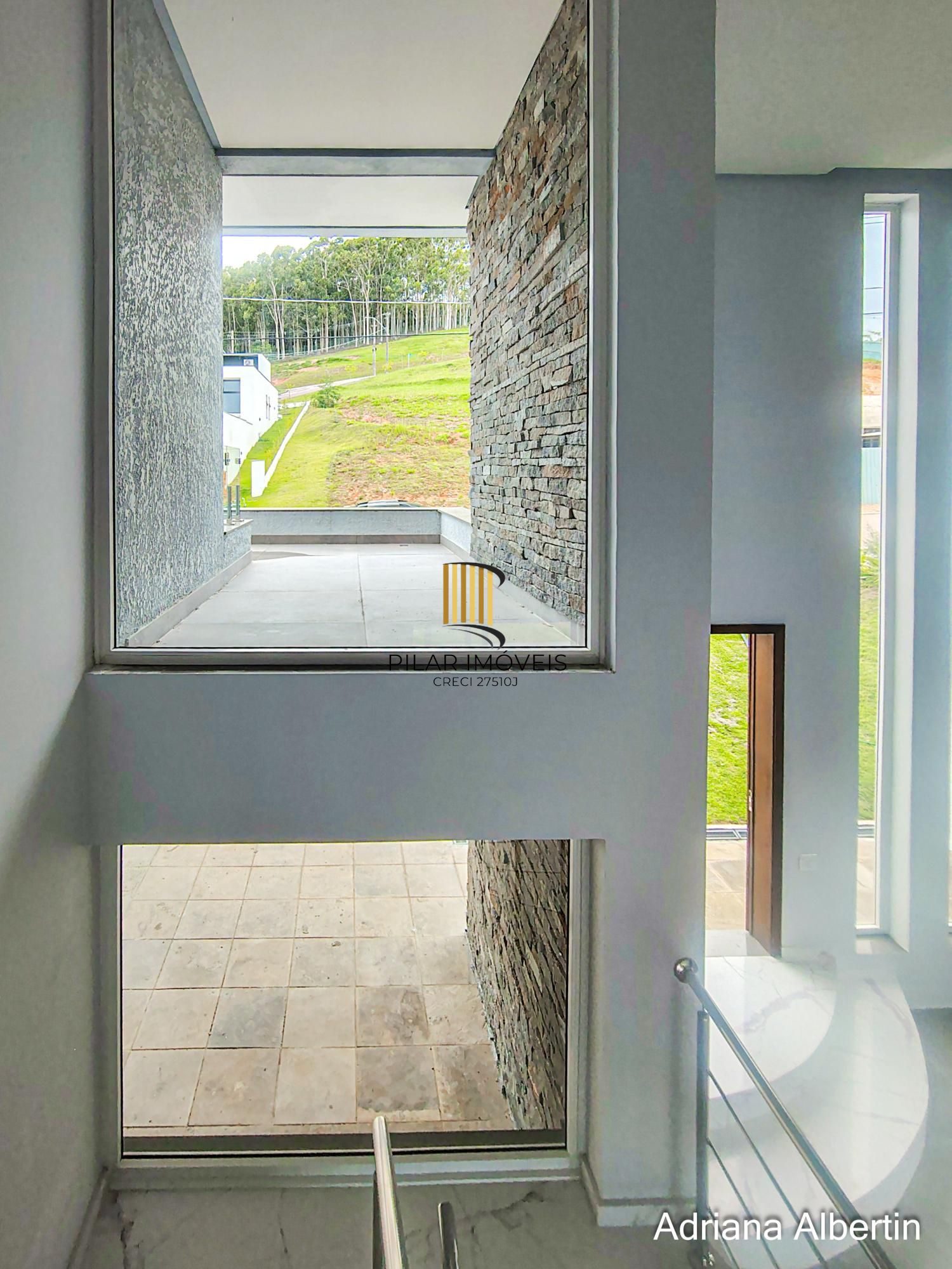 Casa Condominio 3 Dormitório(s) Bairro Alphaville