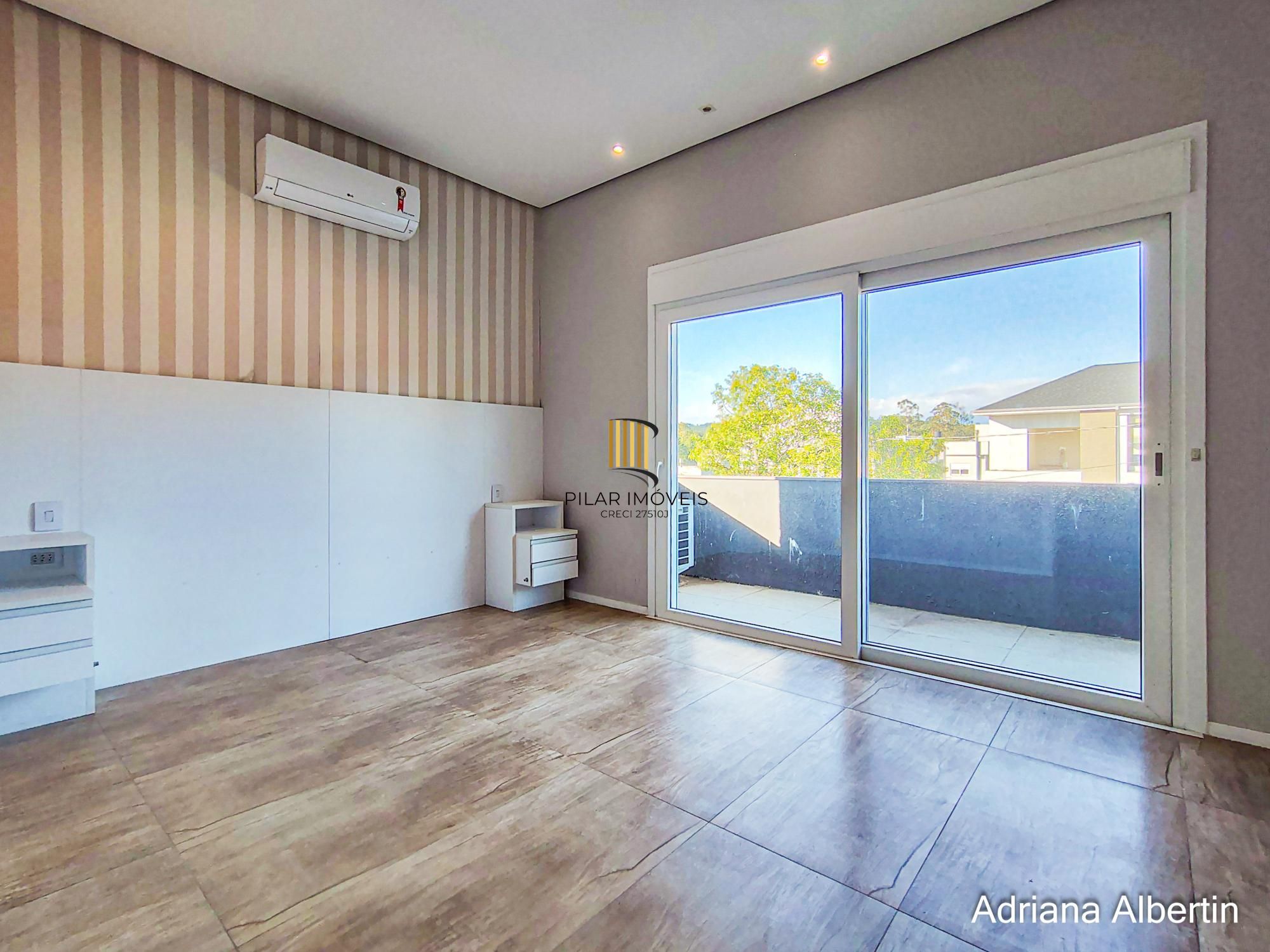 Casa de Condomínio 3 dormitórios no bairro Alphaville