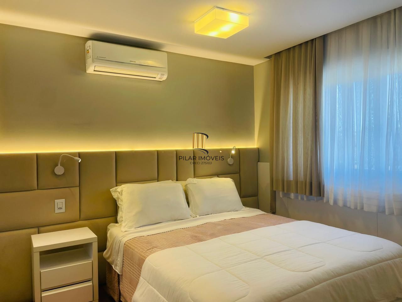 Casa de Condomínio 5 dormitórios no bairro Maristela