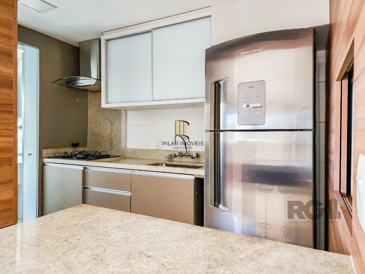 Ótimo apartamento com 2 dorm, 1 suite