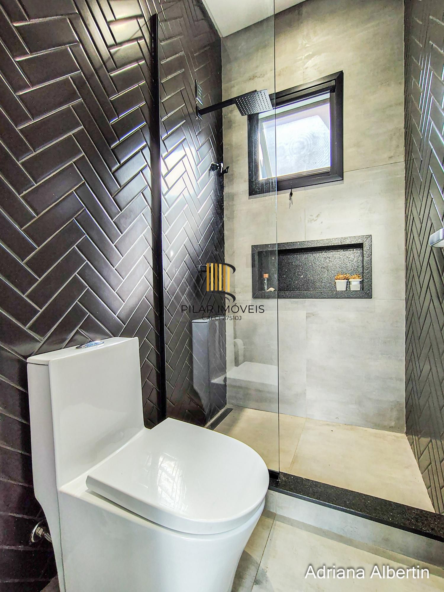 Casa em condomínio na Estrada das Três Meninas com 3 suítes