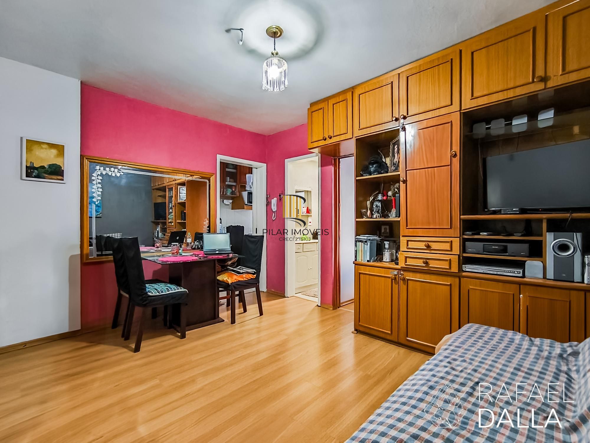 Apartamento de 1 dormitório com sacada na Barão do Gravataí, Menino Deus