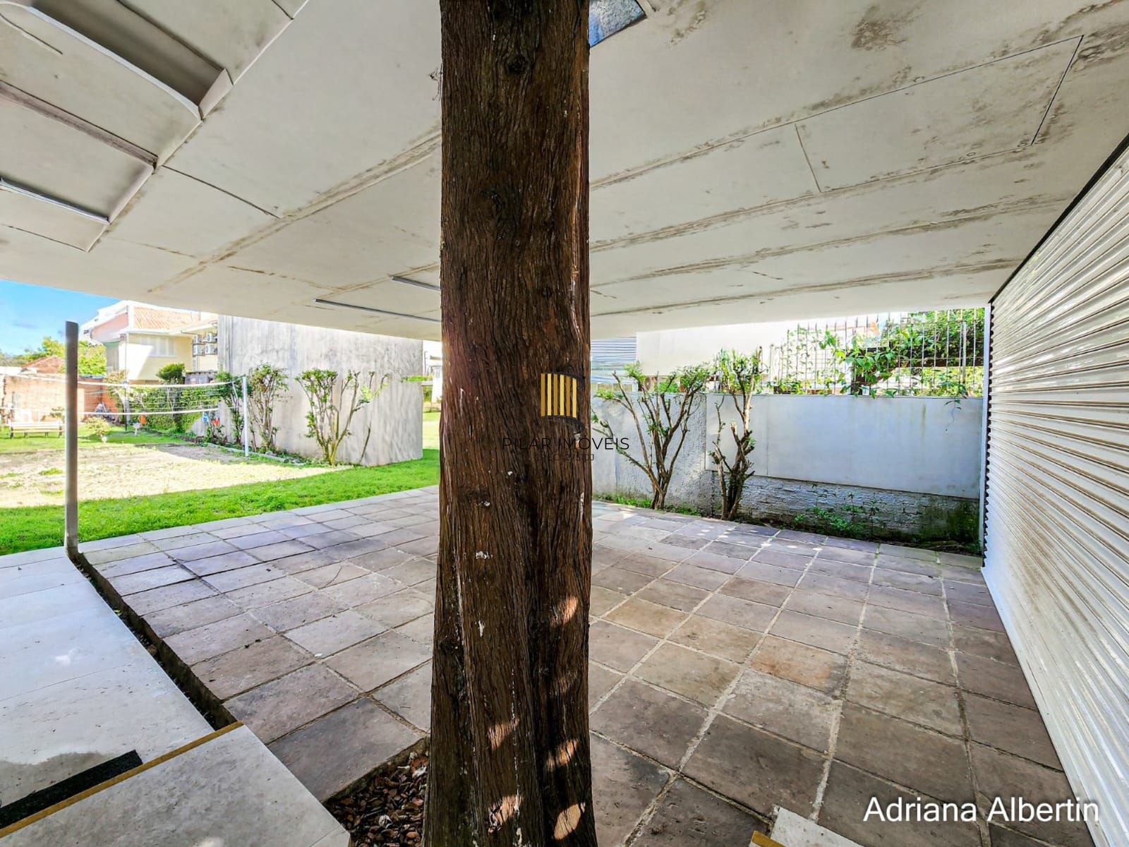 Casa térrea reformada com 5 suítes no Jardim Isabel, zona sul