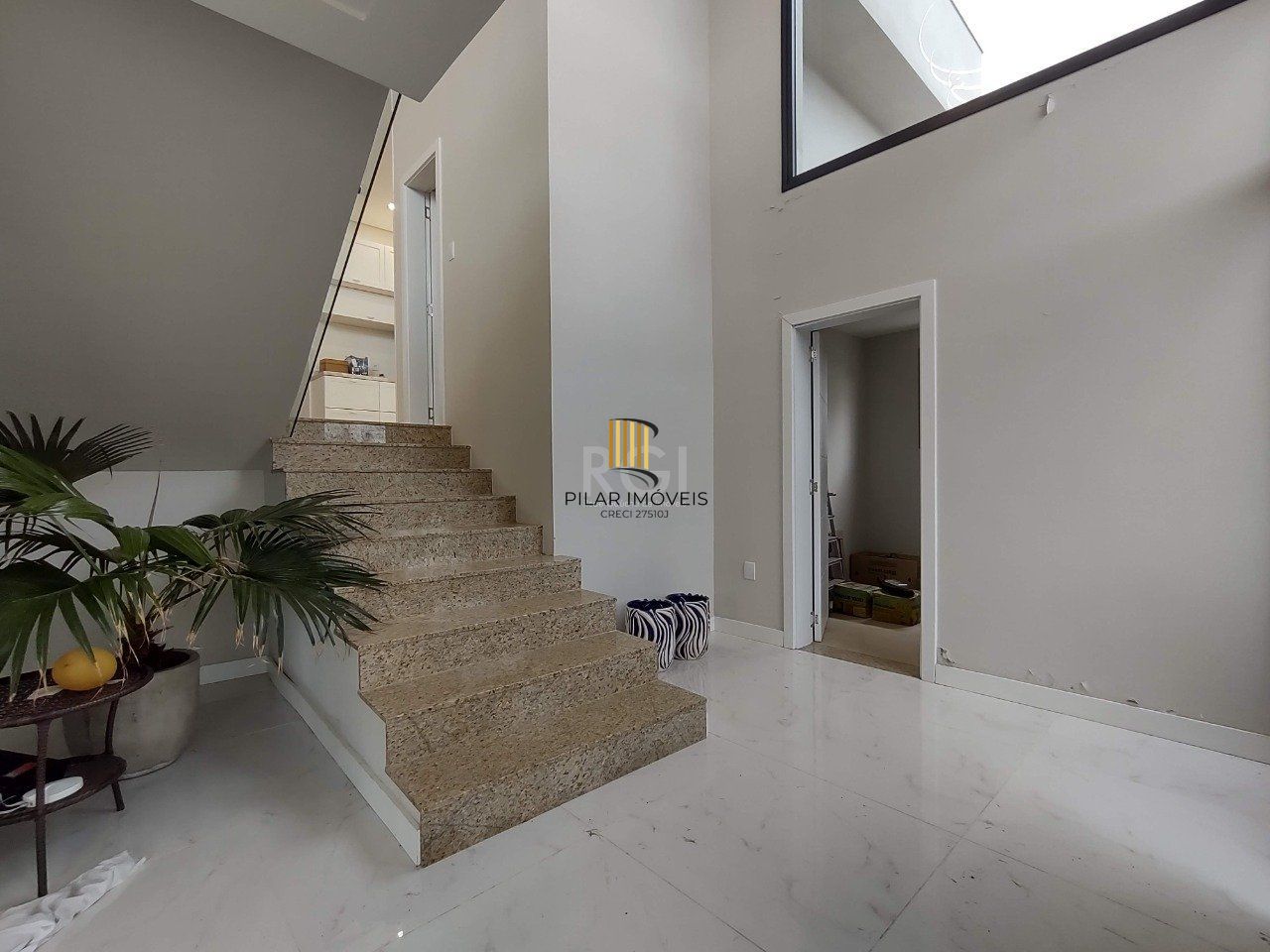 Casa de Condomínio 3 dormitórios no bairro Alphaville