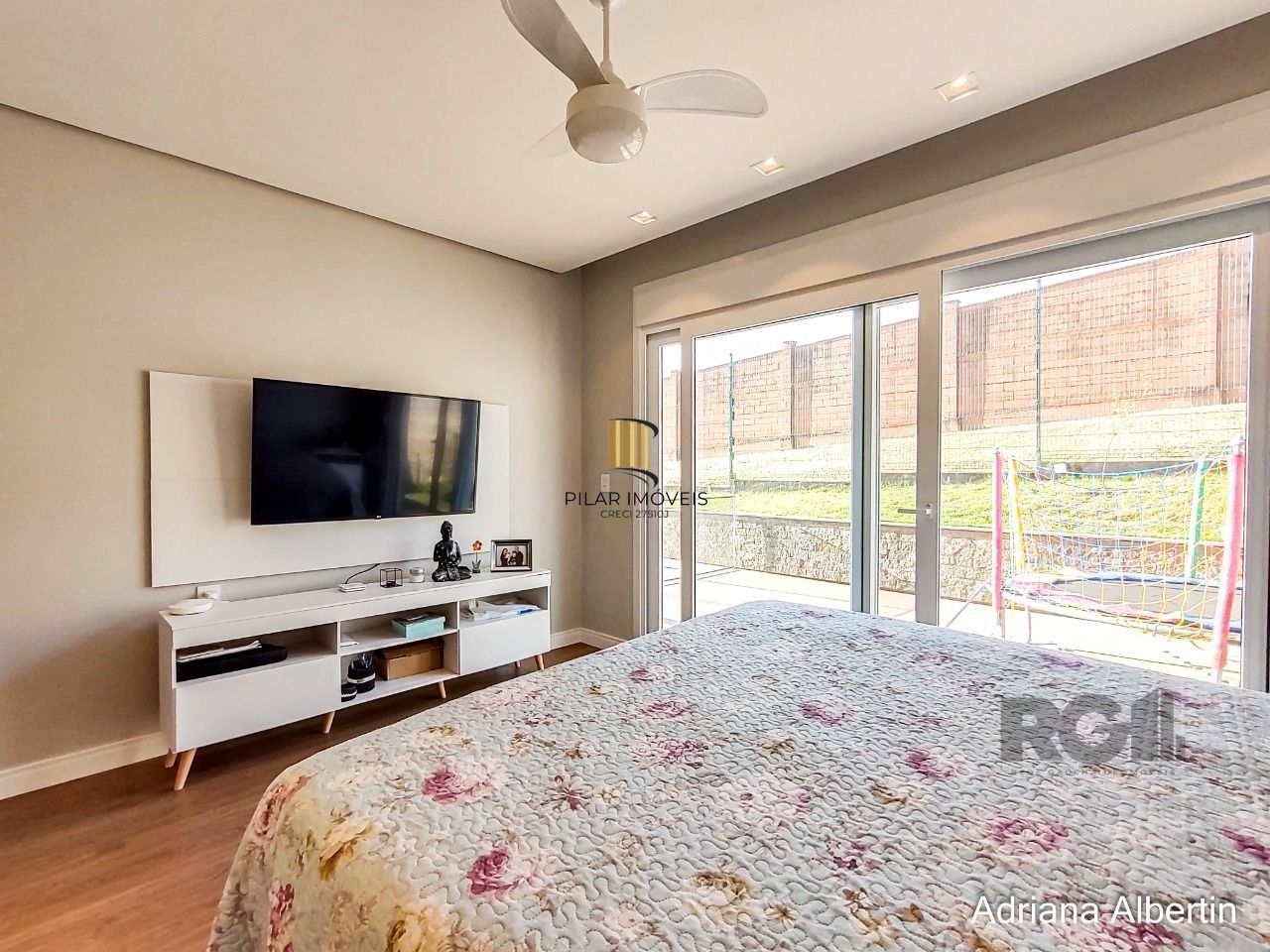 Casa Condominio para Venda - 287.21m², 3 dormitórios, sendo 3 suites, 2 vagas - Alphaville