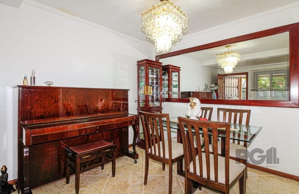 Casa 3 dormitórios no bairro Tristeza