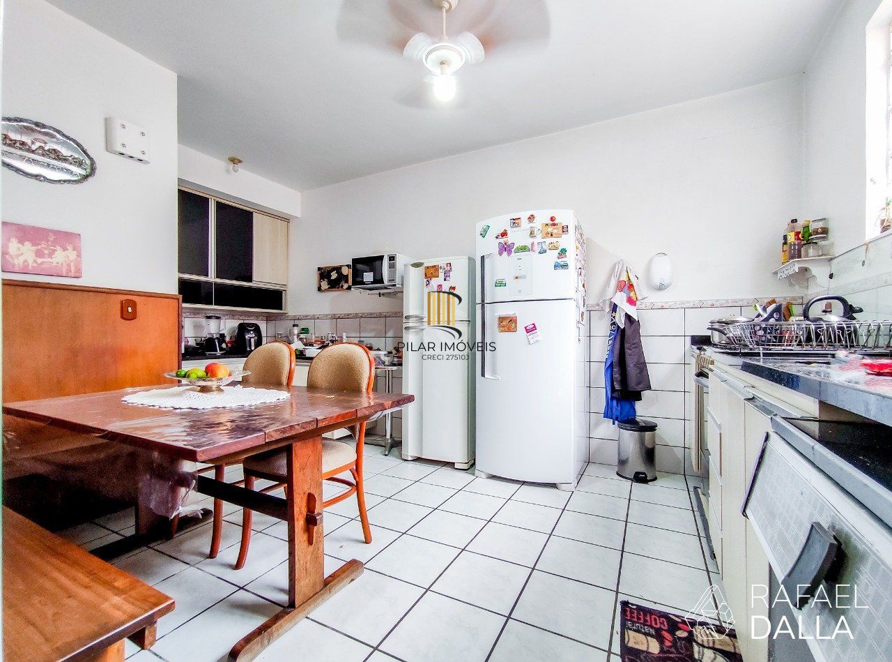 Casa 3 dormitórios no bairro Santana