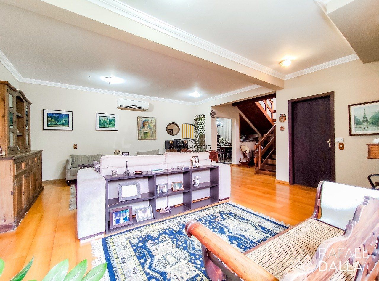 Casa 3 dormitórios no bairro Santana