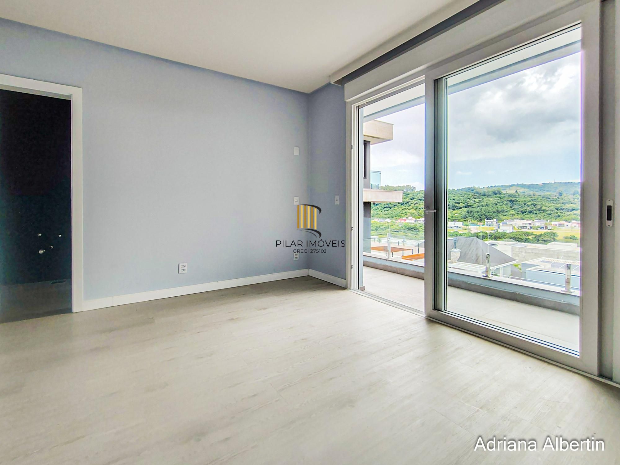 Casa Condominio 3 Dormitório(s) Bairro Alphaville