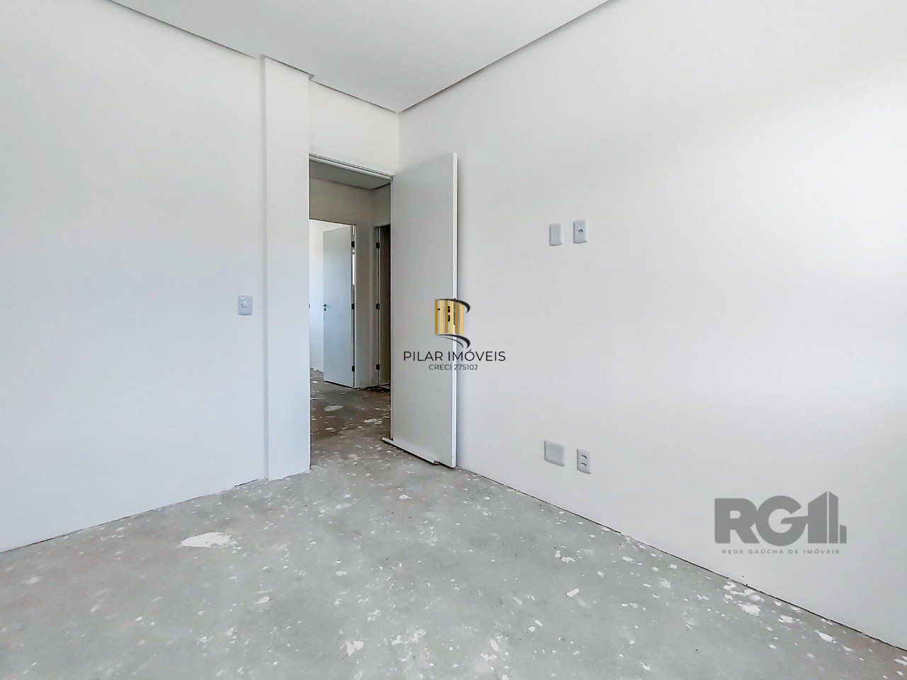 Casa Condominio 3 Dormitório(s) Bairro Campo Novo