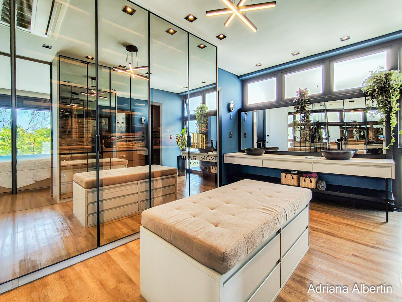 Casa de Condomínio 3 dormitórios no bairro Alphaville