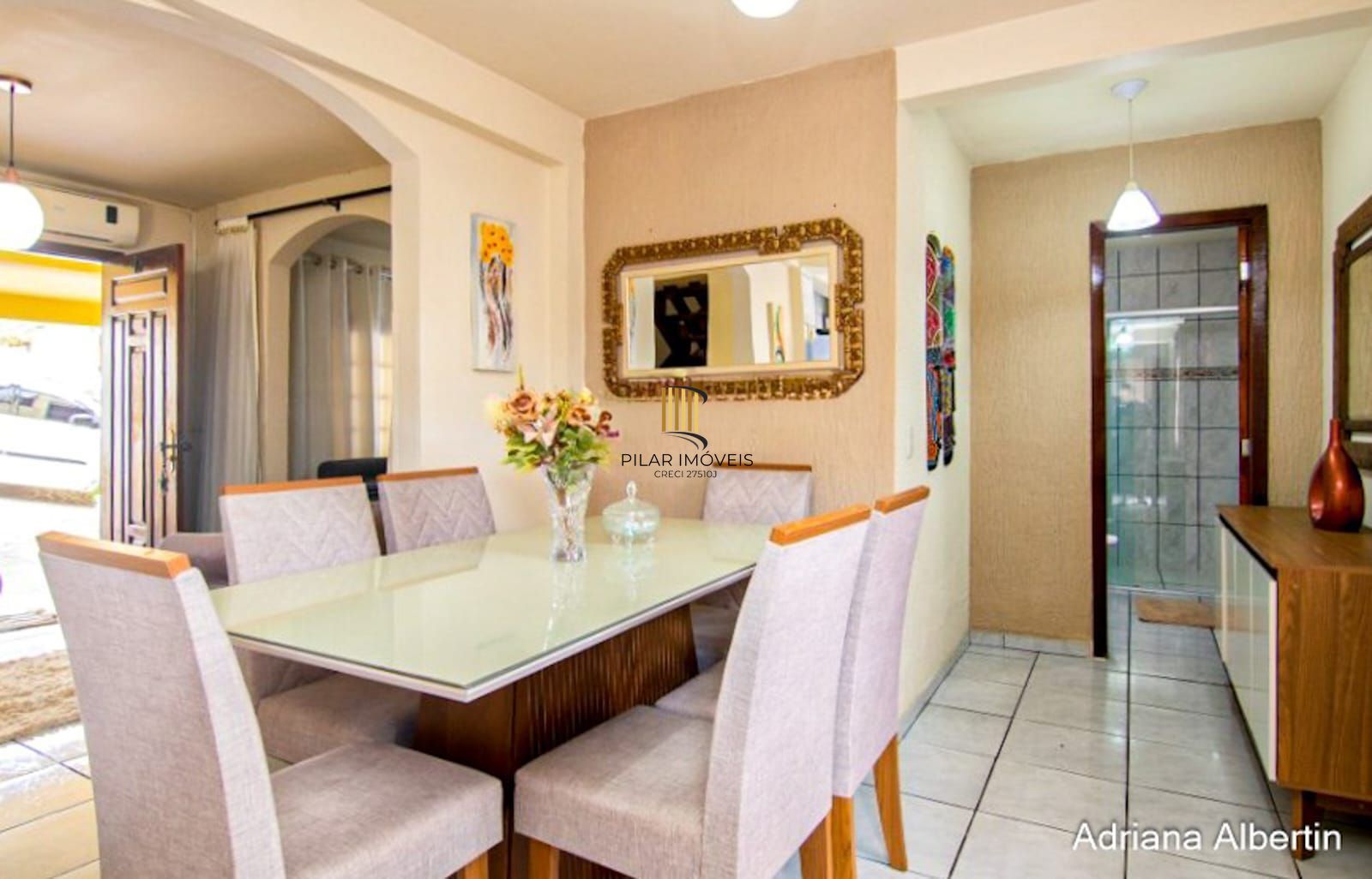 **Maravilhosa Casa Residencial no Partenon, Porto Alegre, Rio Grande do Sul!**