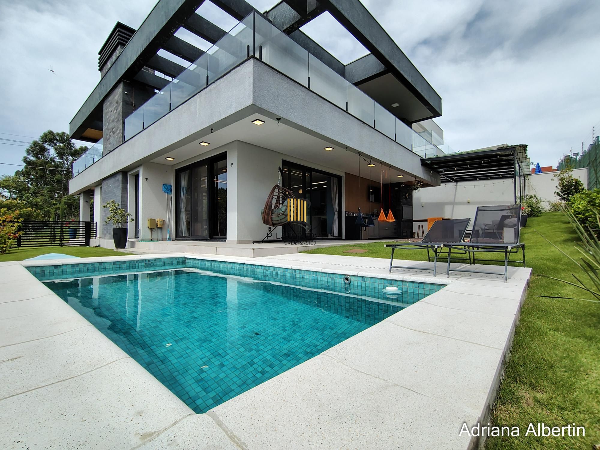 Residência Alto Padrão à Venda no Alphaville Porto Alegre – Toscana