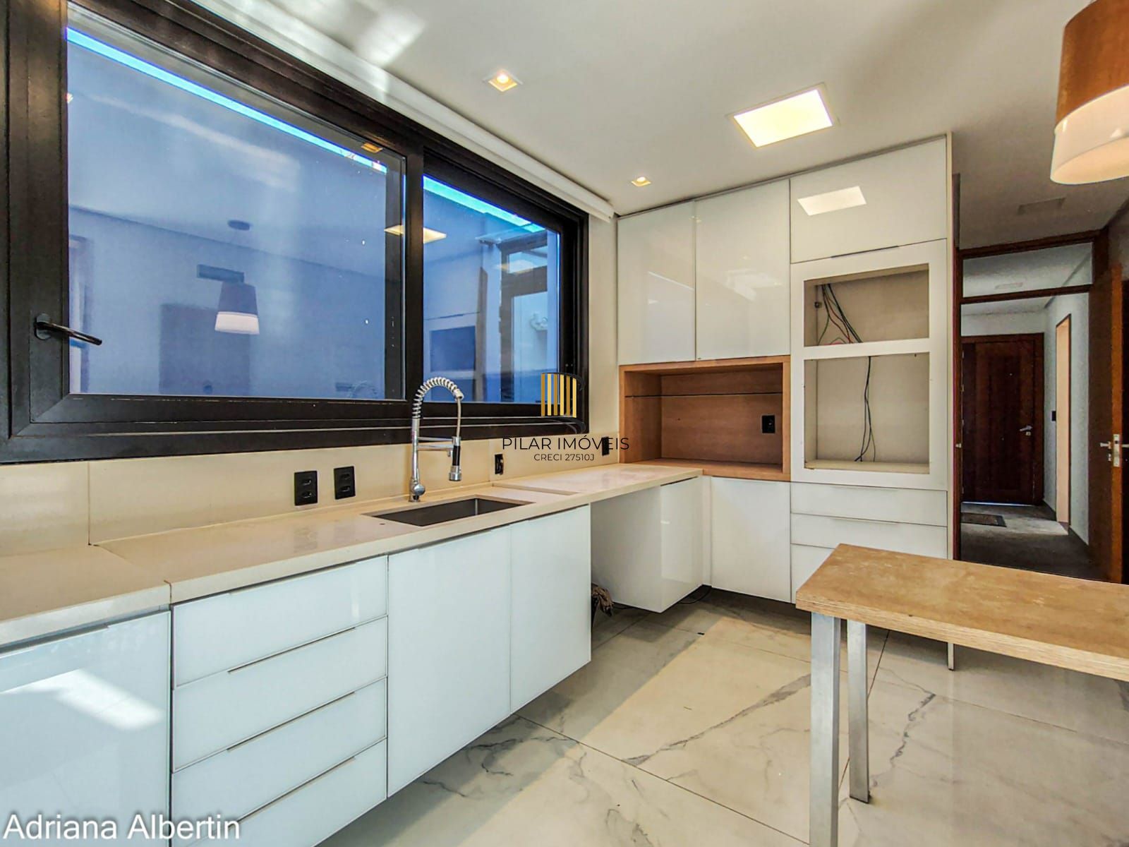 ALPHAVILLE PORTO ALEGRE | 468 m² | 6 DORMITÓRIOS | 5 SUÍTES