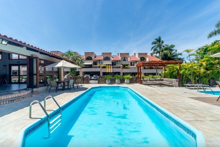 Casa de Condomínio 4 dormitórios no bairro Pedra Redonda