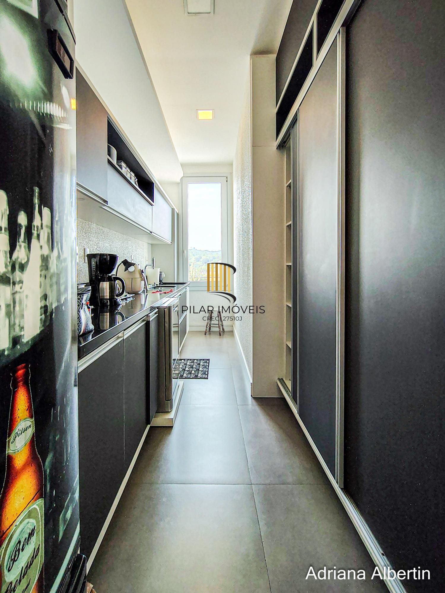 Casa com 660m² no Alphaville Porto Alegre para quem quer espaço, vista e personalidade — sem cair no padrão genérico