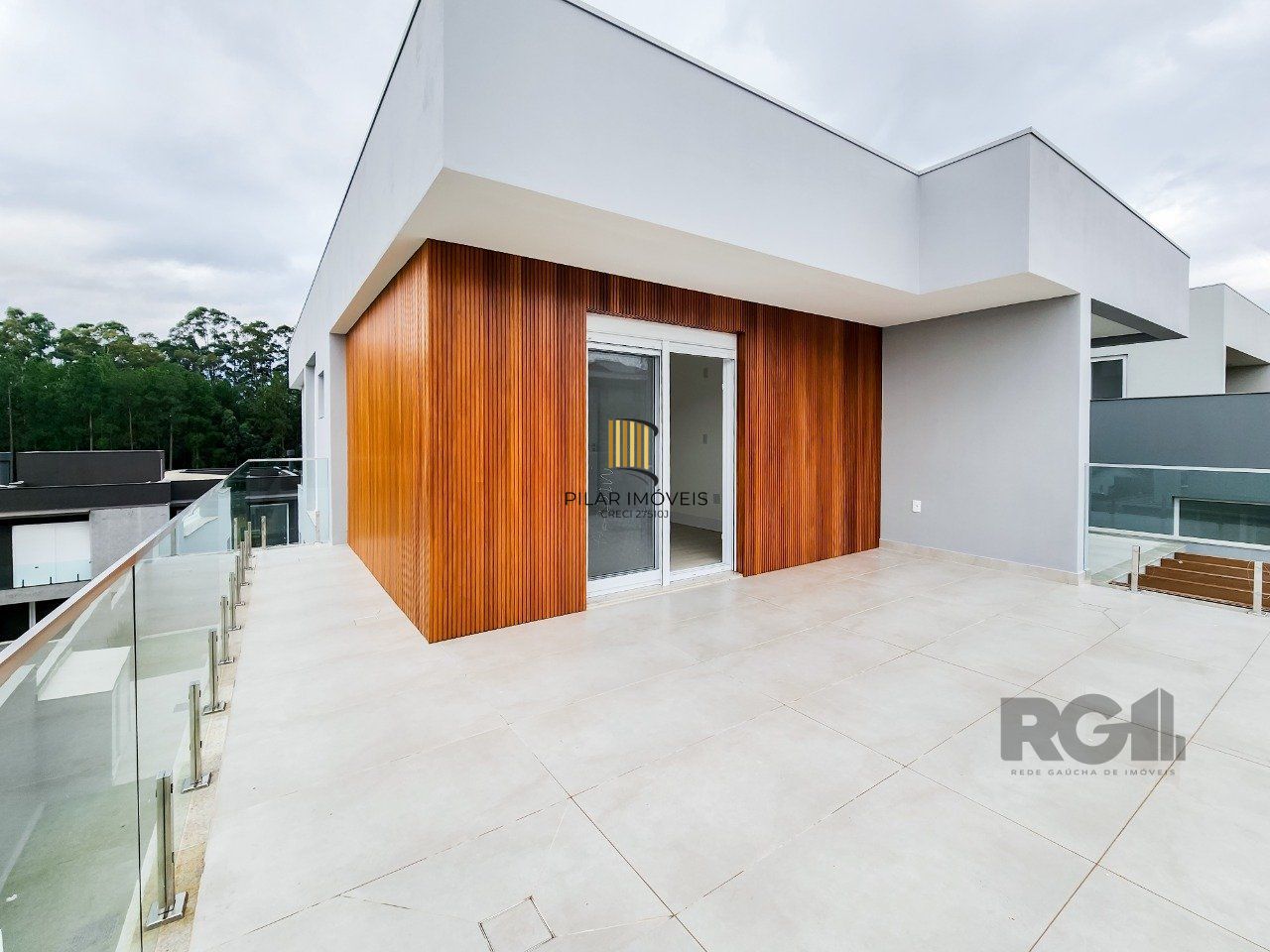 Casa Condominio para Venda - 292m², 4 dormitórios, sendo 4 suites, 2 vagas - Alphaville