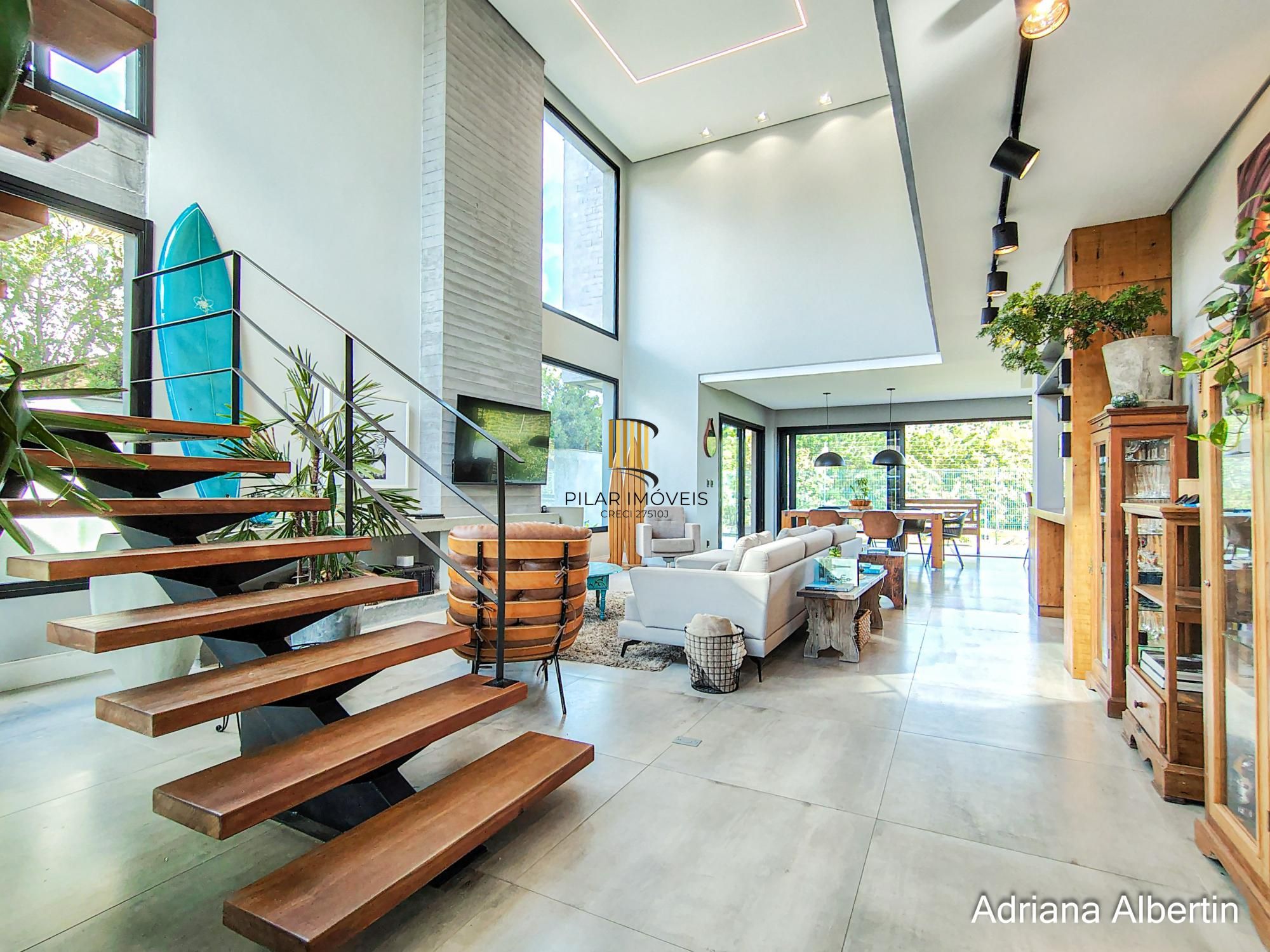 Casa em condomínio na Estrada das Três Meninas com 3 suítes