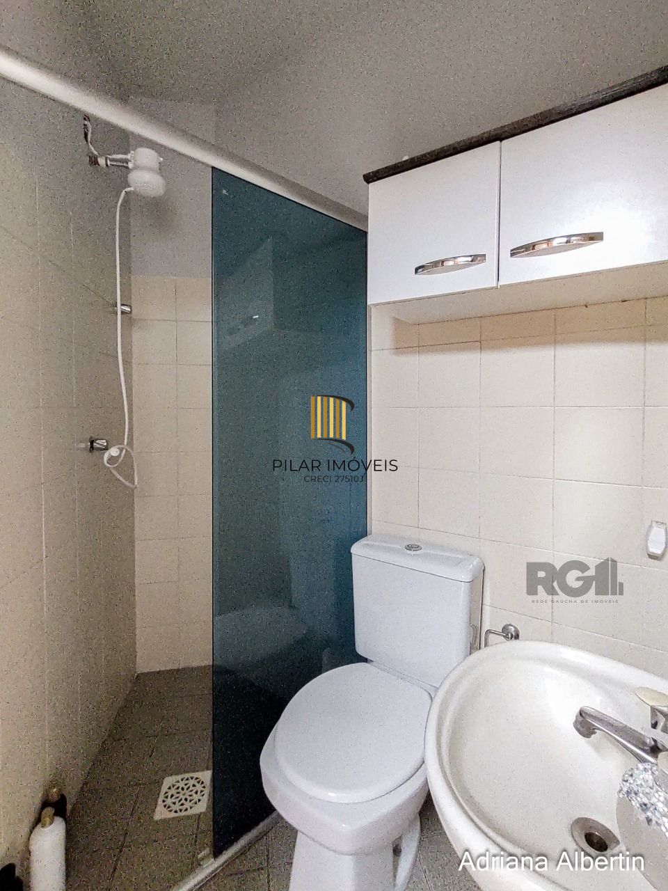 Casa 5 dormitórios no bairro Ipanema