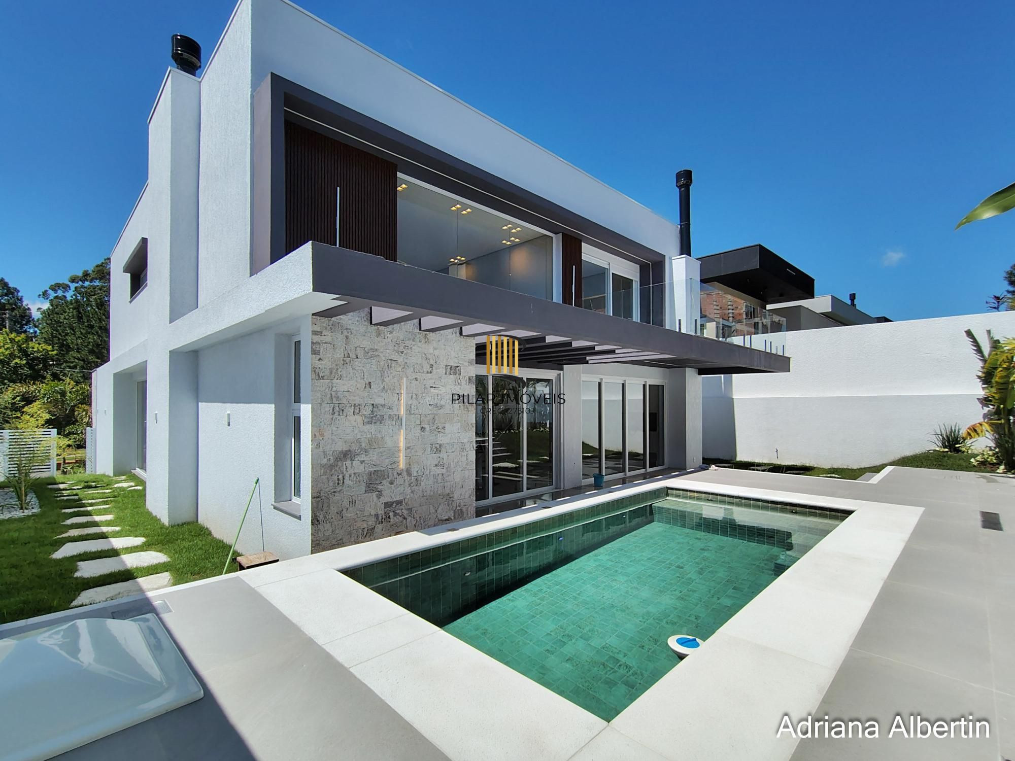 Residência em condomínio fechado