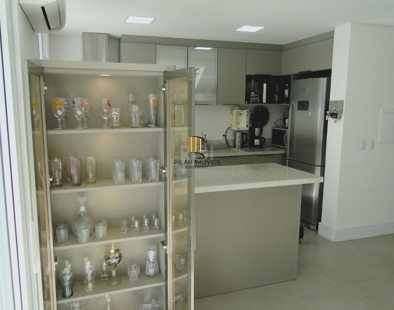 Casa Condominio para Venda - 211m², 3 dormitórios, sendo 3 suites, 4 vagas - Jardim Isabel