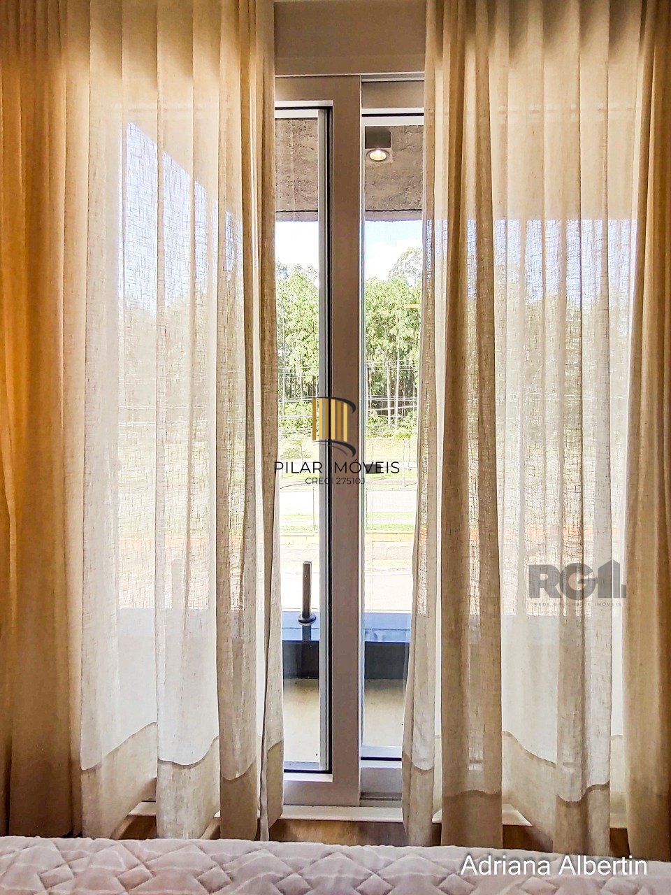 Casa Condominio para Venda - 266.44m², 4 dormitórios, sendo 4 suites, 2 vagas - Alphaville