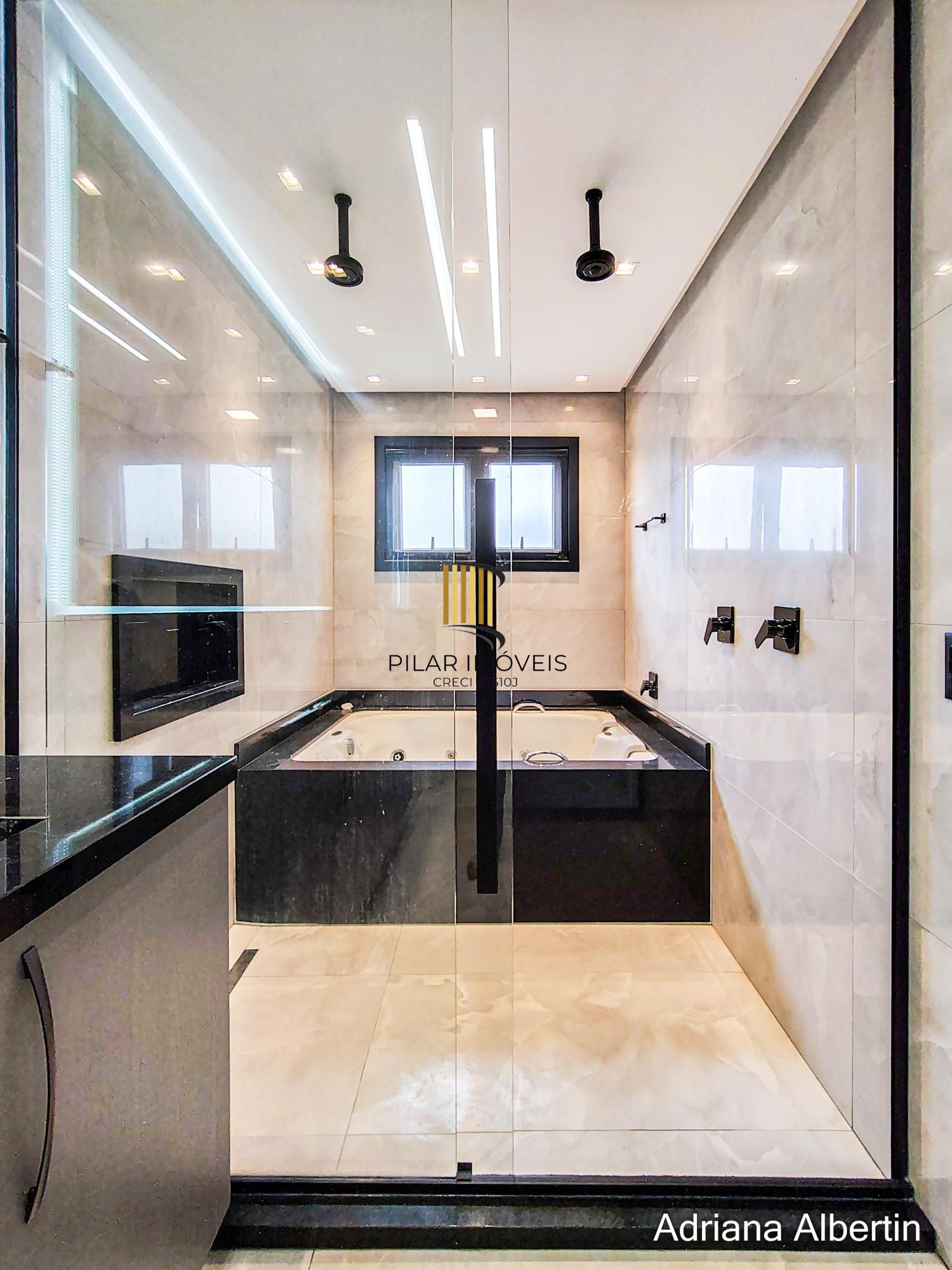 Casa 4 suites AlpahaVille PoA