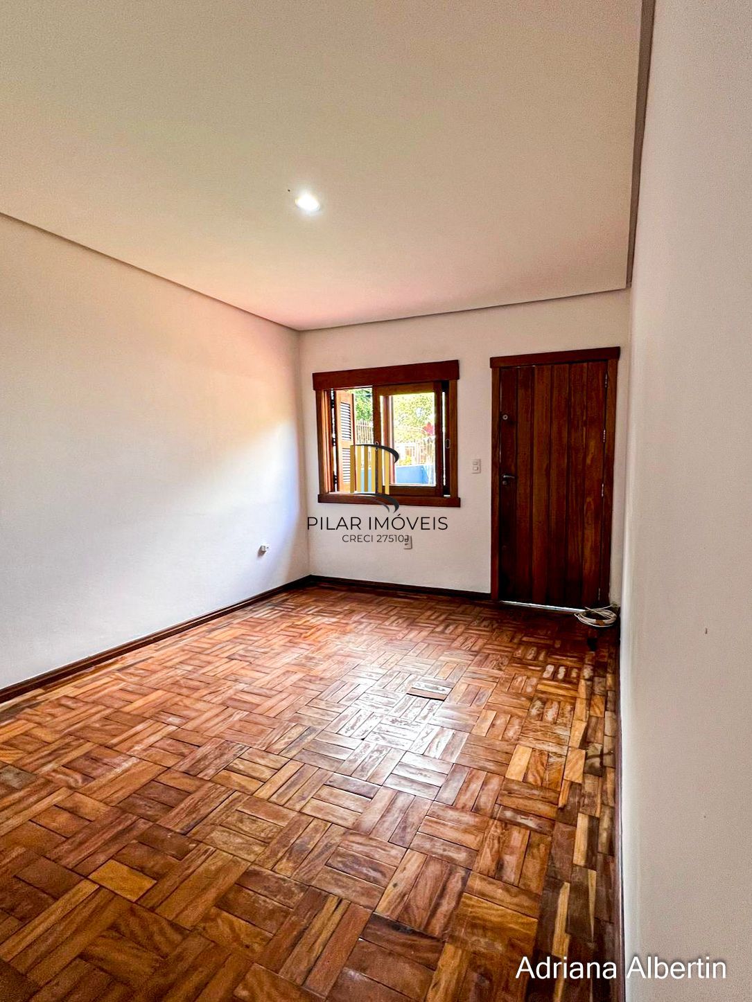 Casa para Venda - 180m², 3 dormitórios, sendo 1 suites, 2 vagas - Ipanema