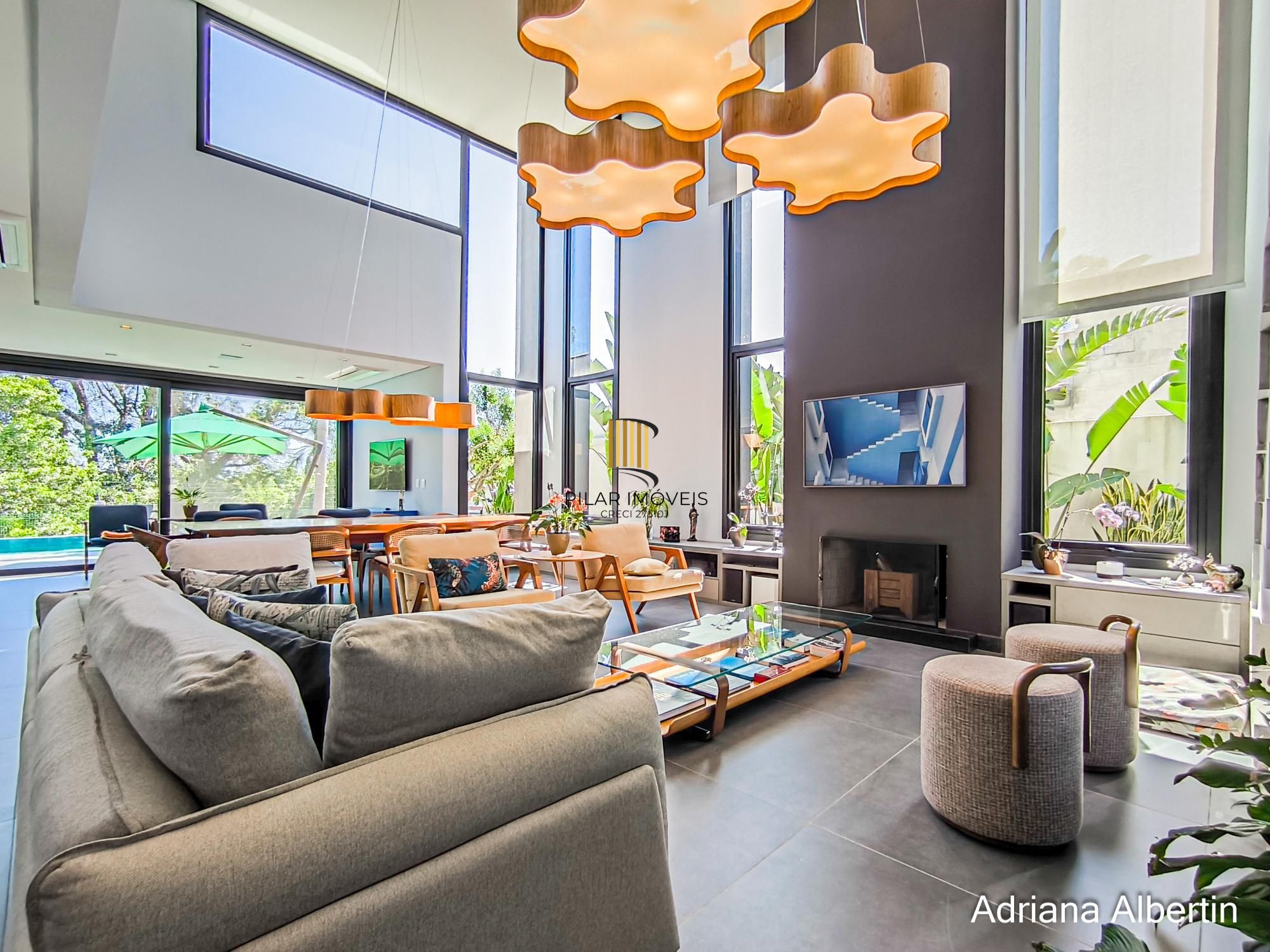 Casa de Condomínio 3 dormitórios no bairro Alphaville