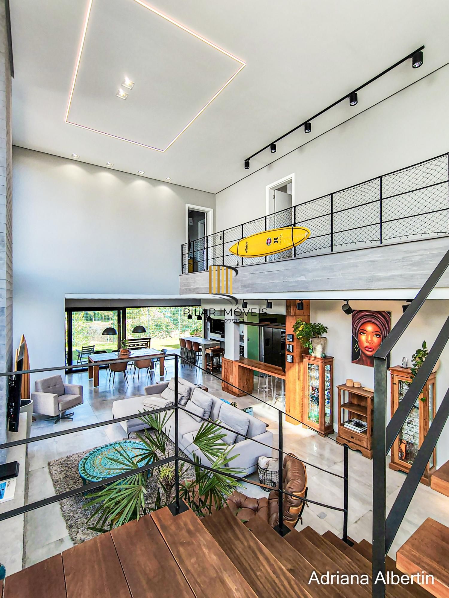 Casa em condomínio na Estrada das Três Meninas com 3 suítes