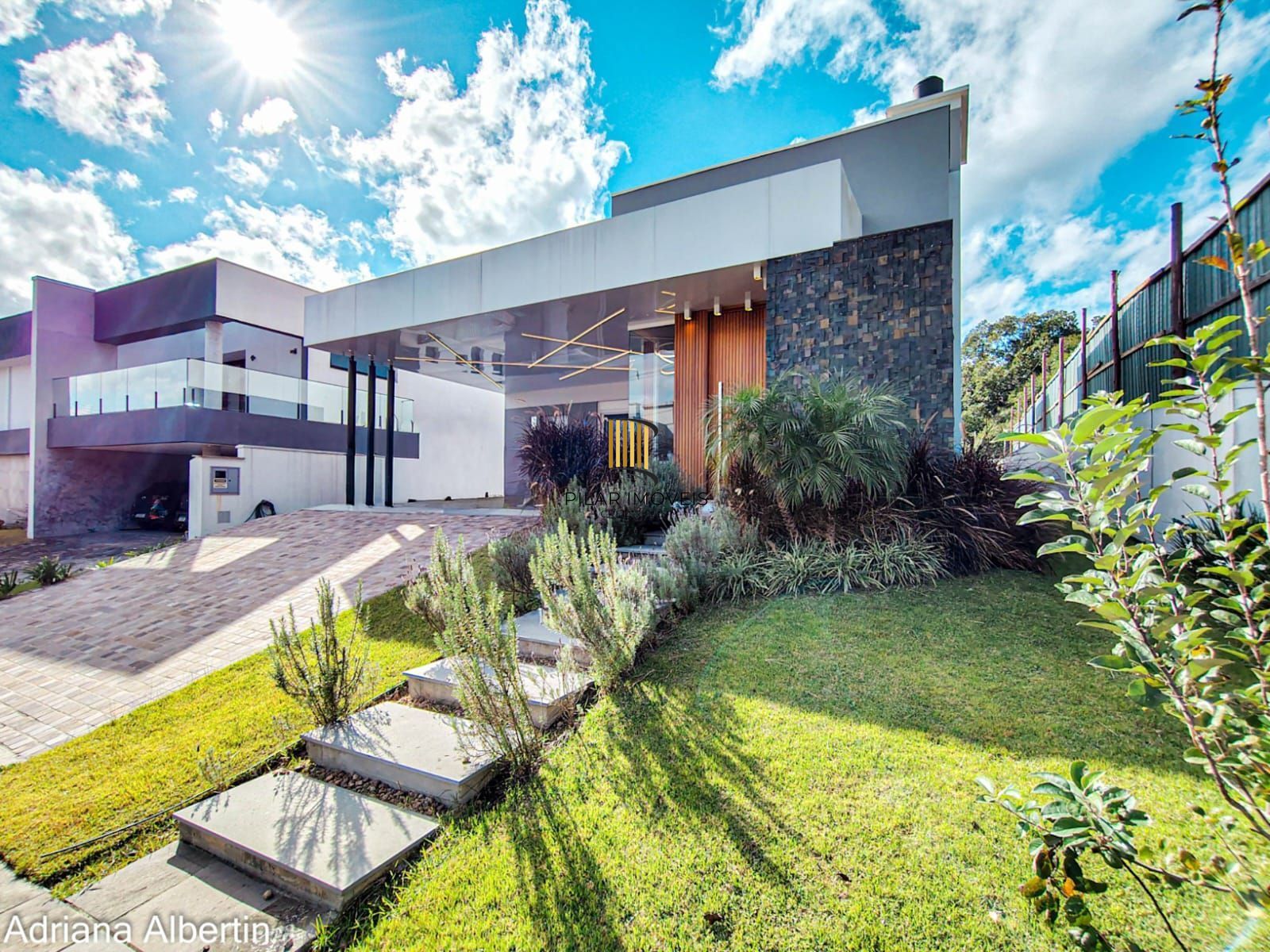 CASA TÉRREA NO ALPHAVILLE PORTO AQLEGRE