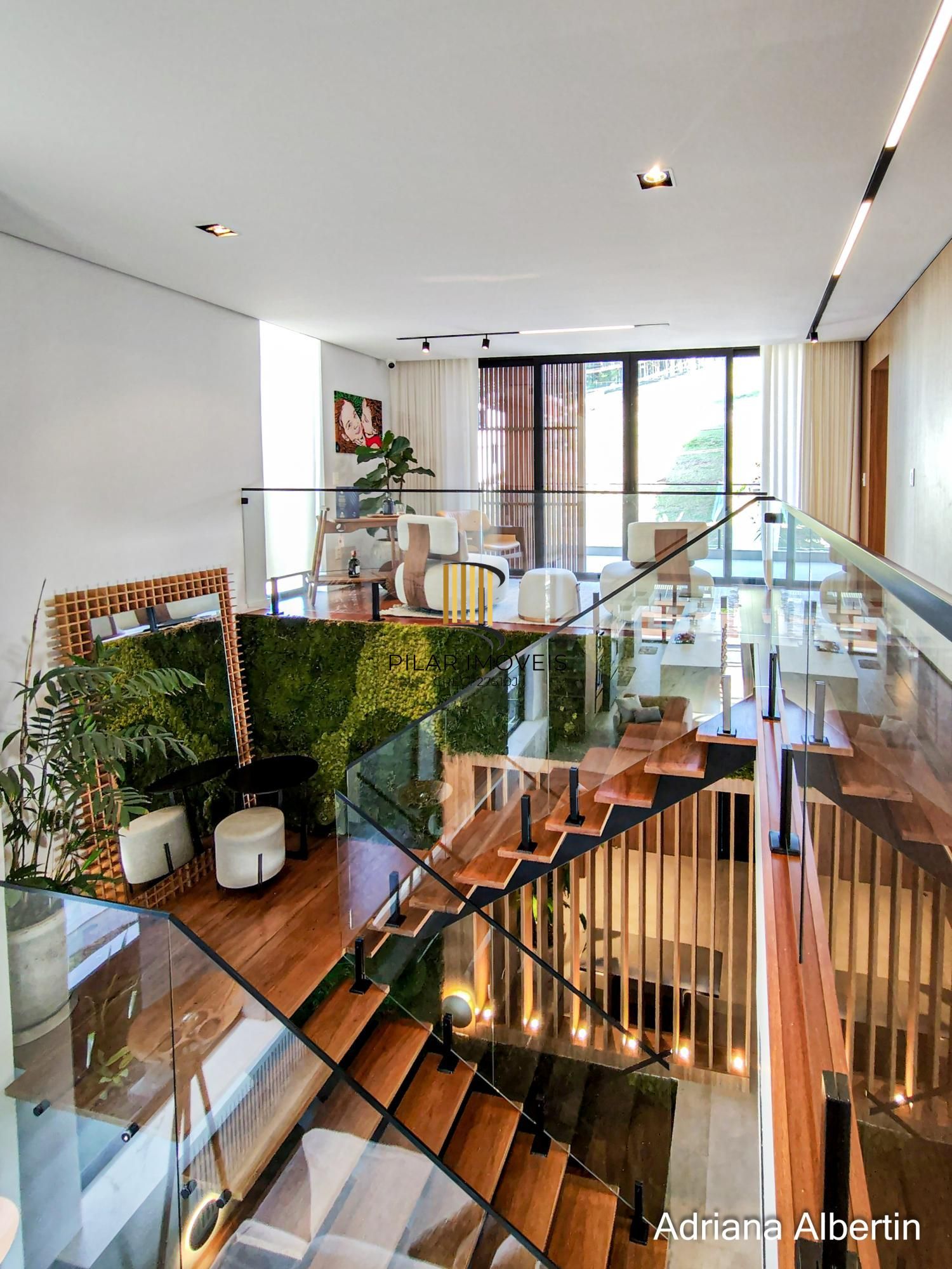 Casa com 4 suítes e escritório - Alphaville Porto Alegre