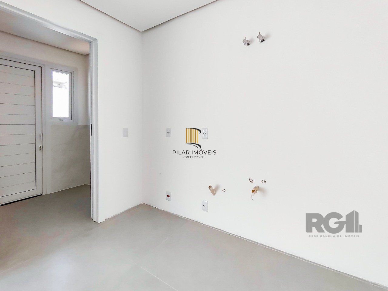 Casa Condominio 3 Dormitório(s) Bairro Campo Novo