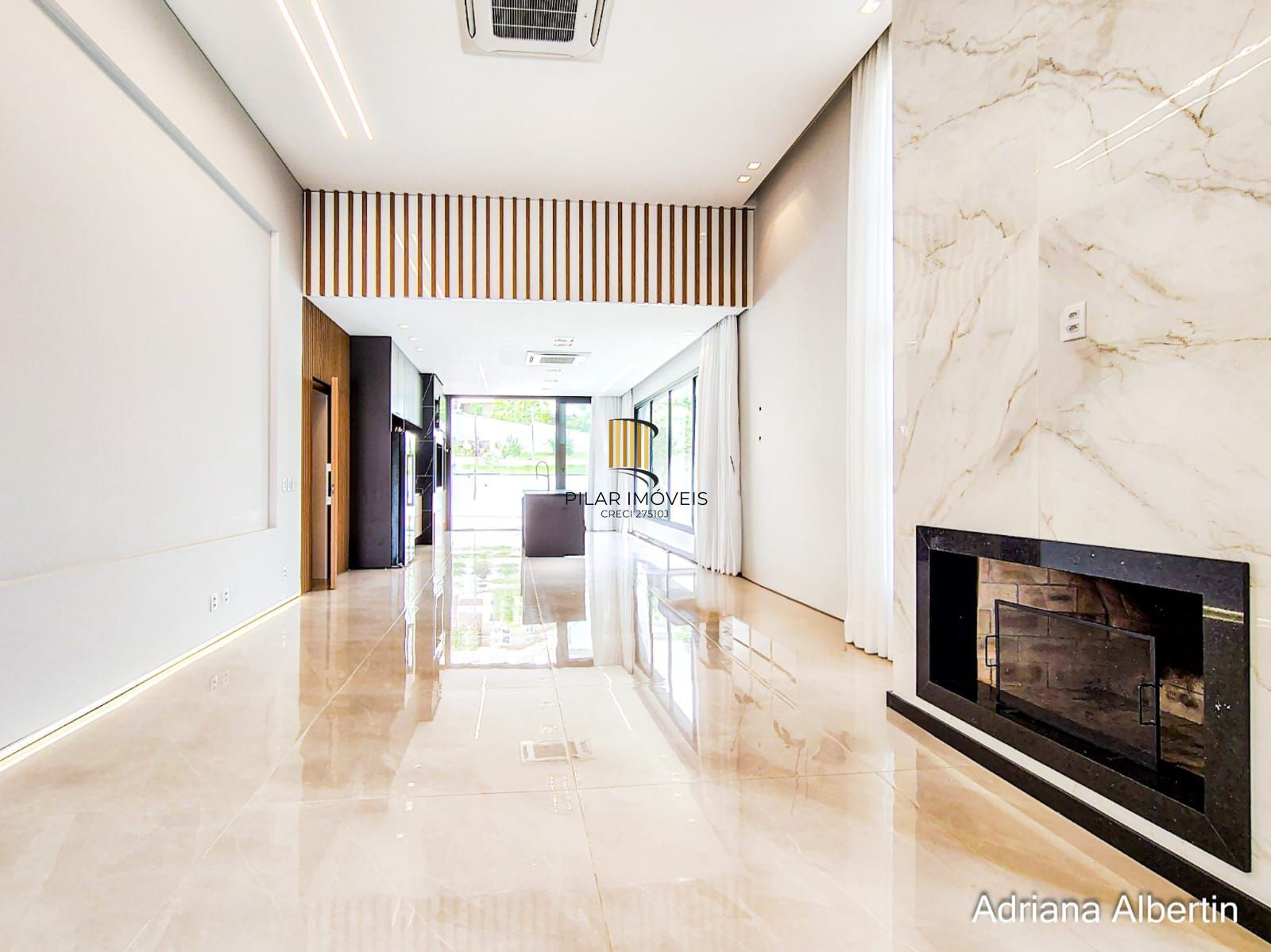 Casa 4 suites AlpahaVille PoA