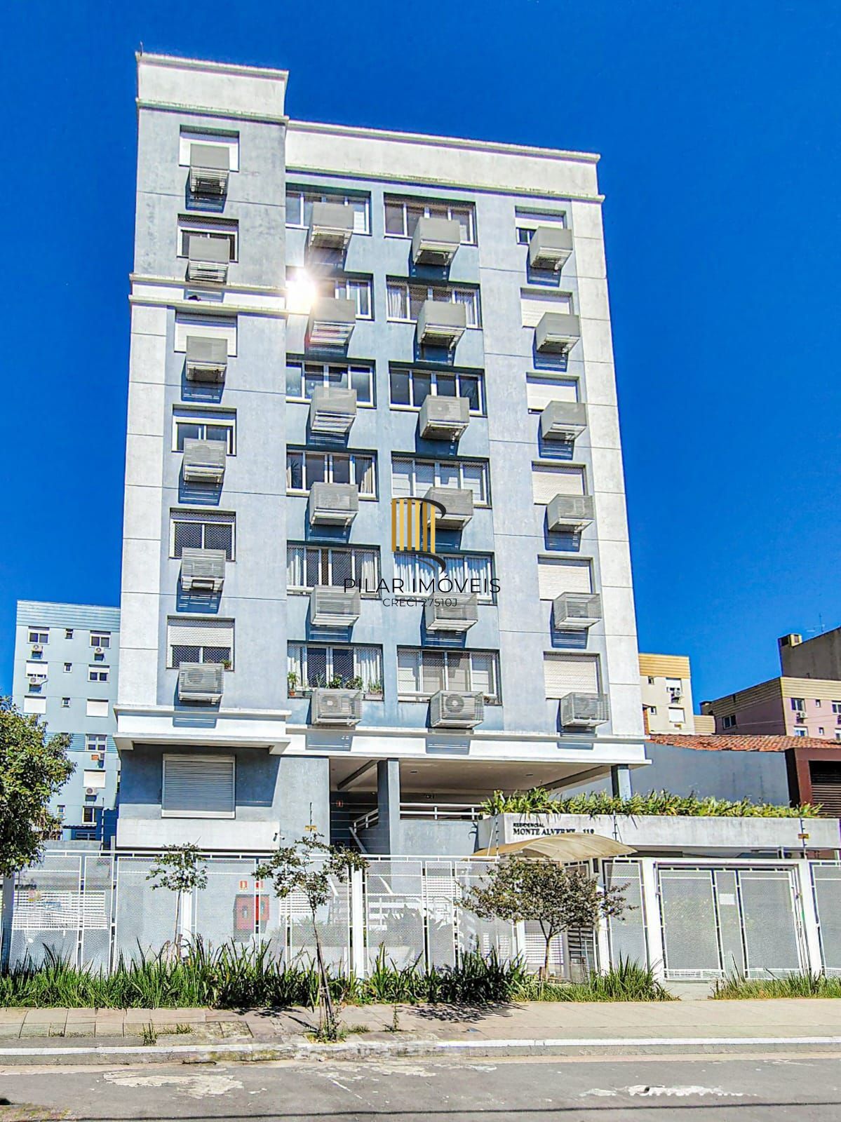 Apartamento ensolarado na Rua Luis Luz com ótima localização!