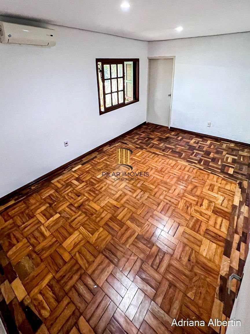 Casa para Venda - 180m², 3 dormitórios, sendo 1 suites, 2 vagas - Ipanema
