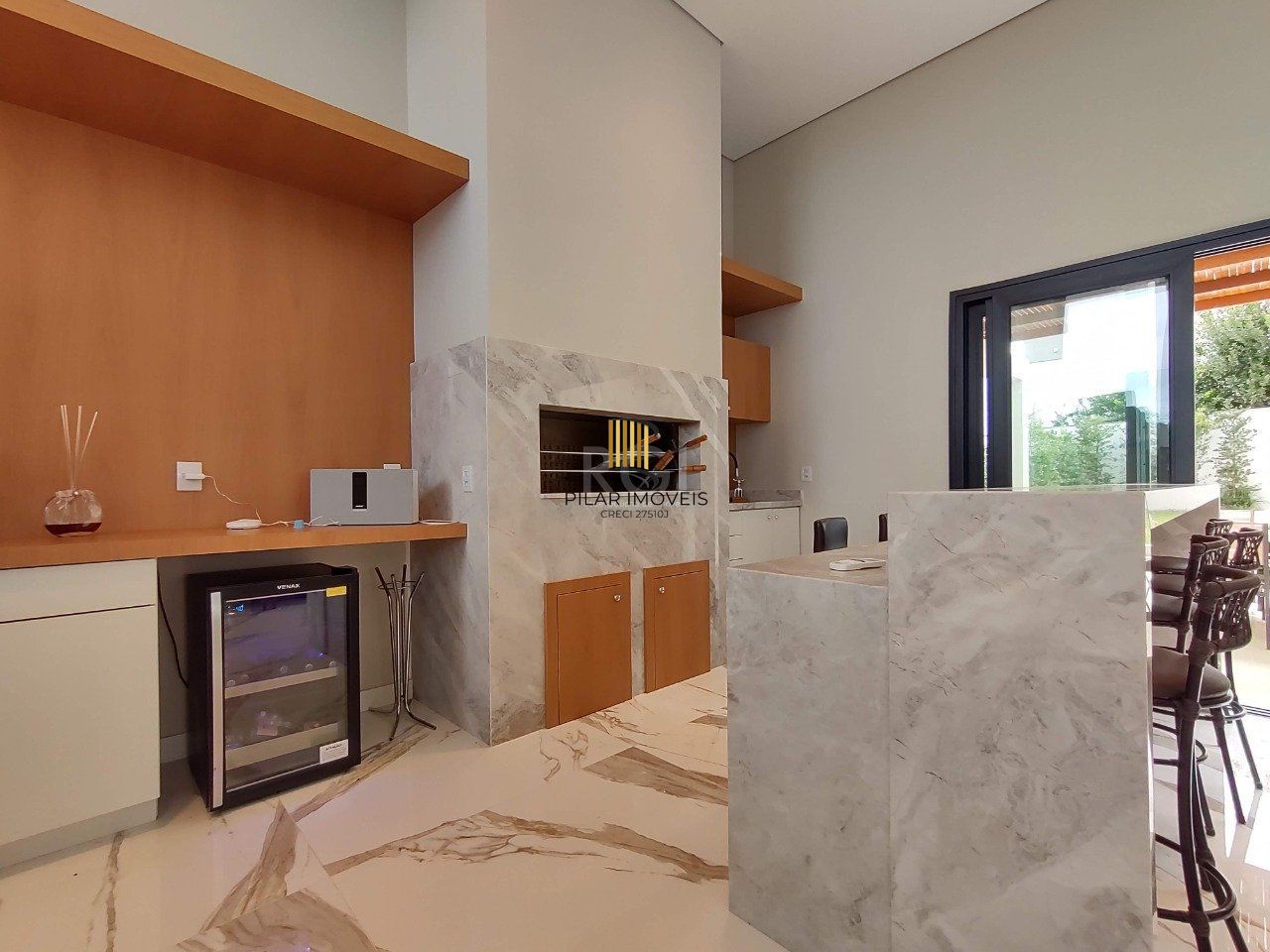 Casa de Condomínio 3 dormitórios no bairro Alphaville