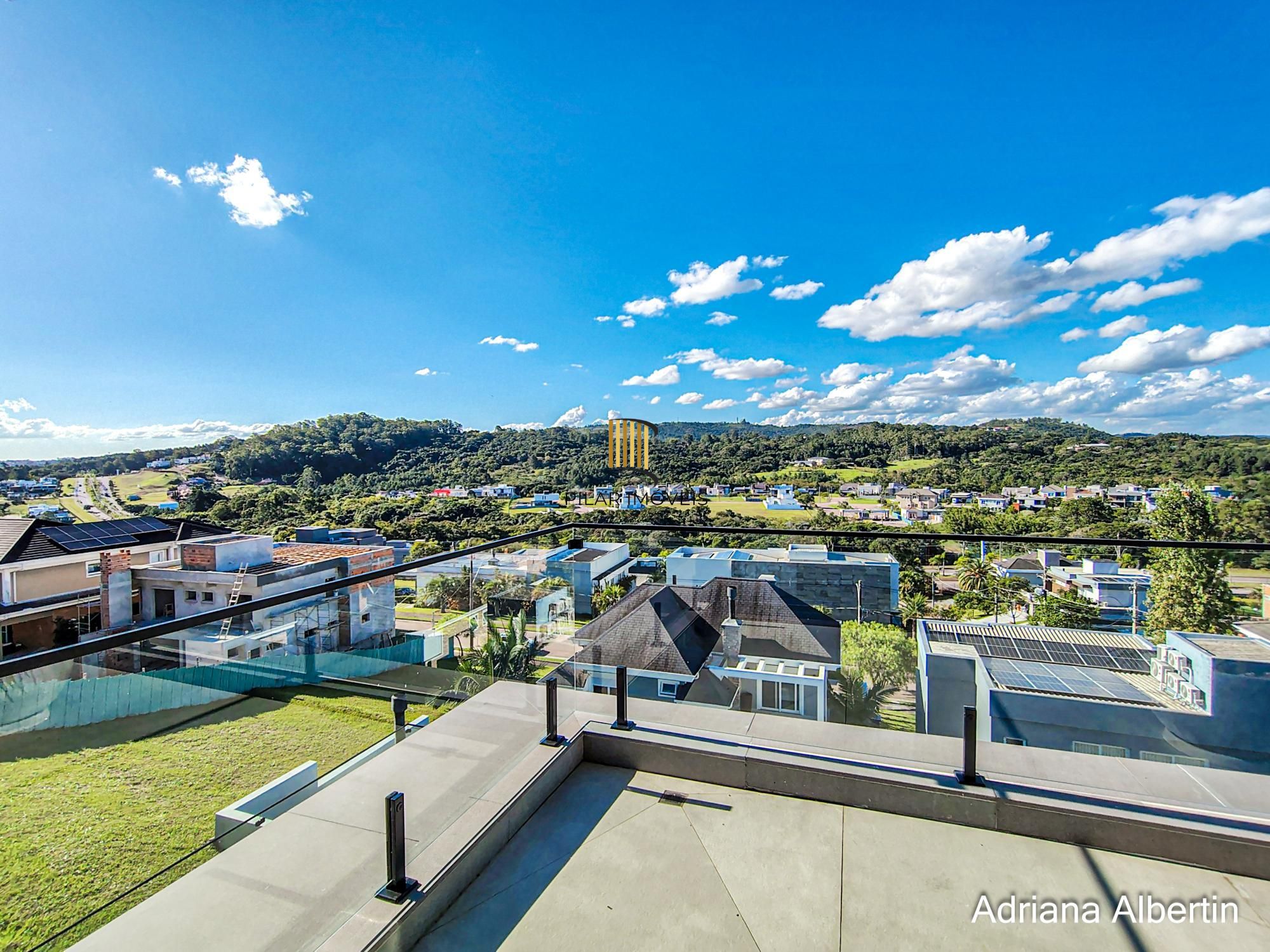 Casa com 4 suítes e escritório - Alphaville Porto Alegre