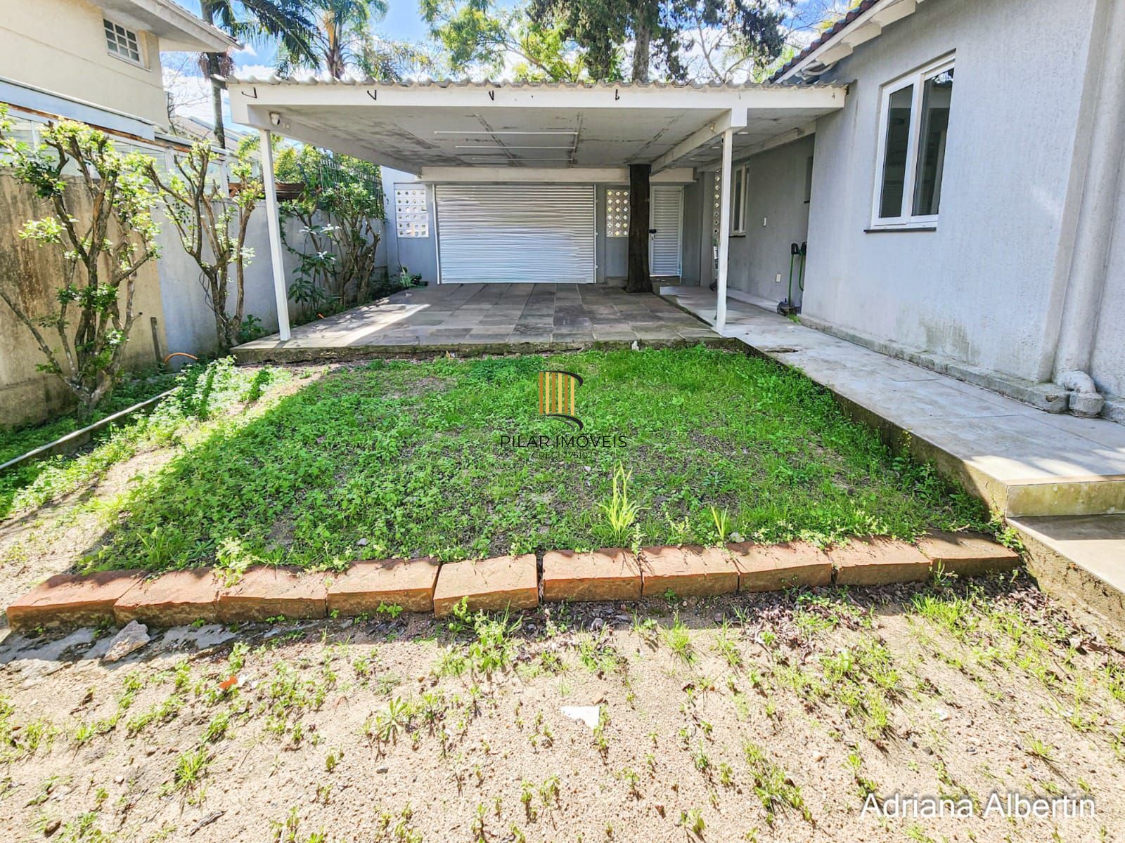 Casa térrea reformada com 5 suítes no Jardim Isabel, zona sul