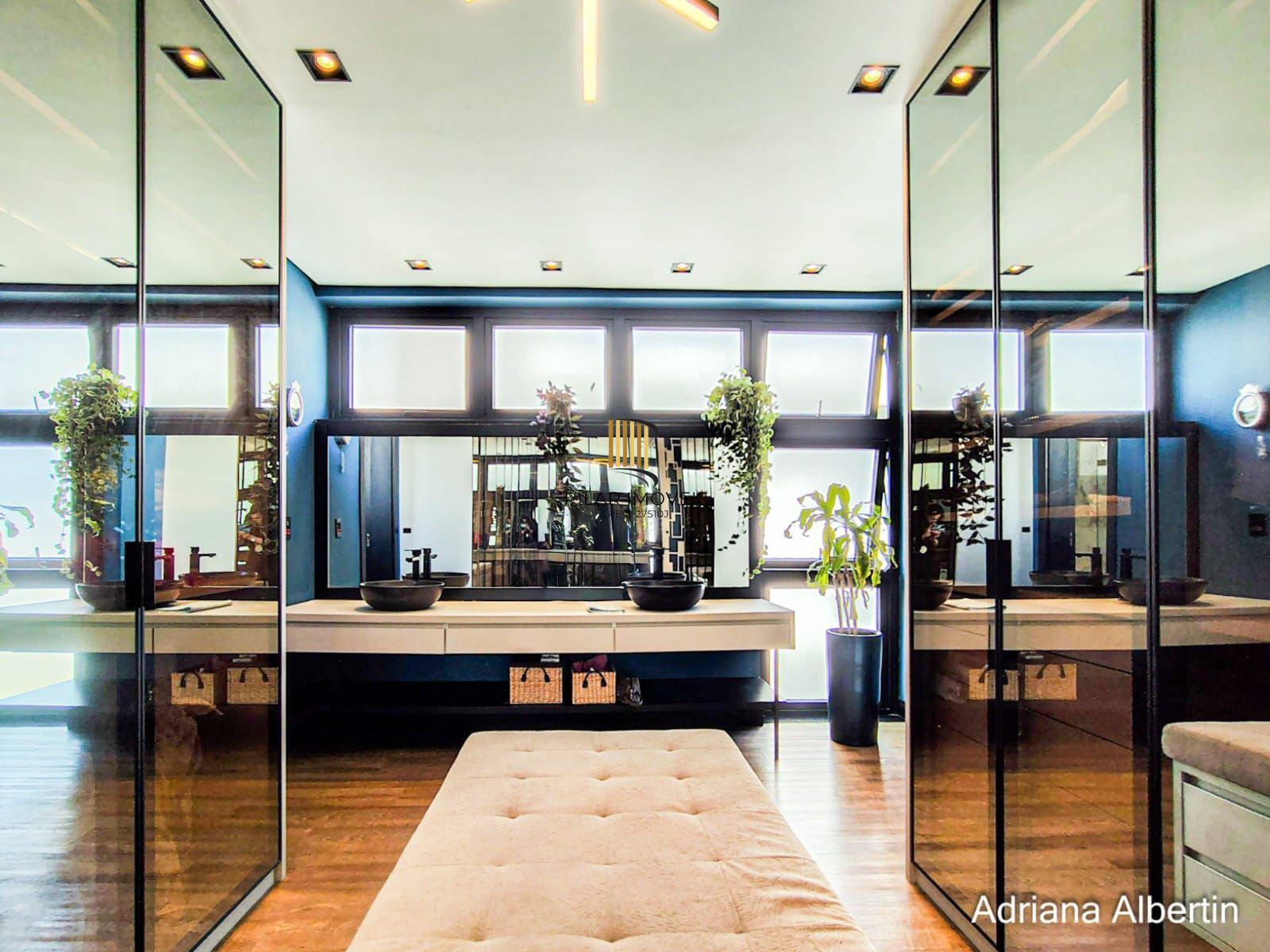 Casa de Condomínio 3 dormitórios no bairro Alphaville