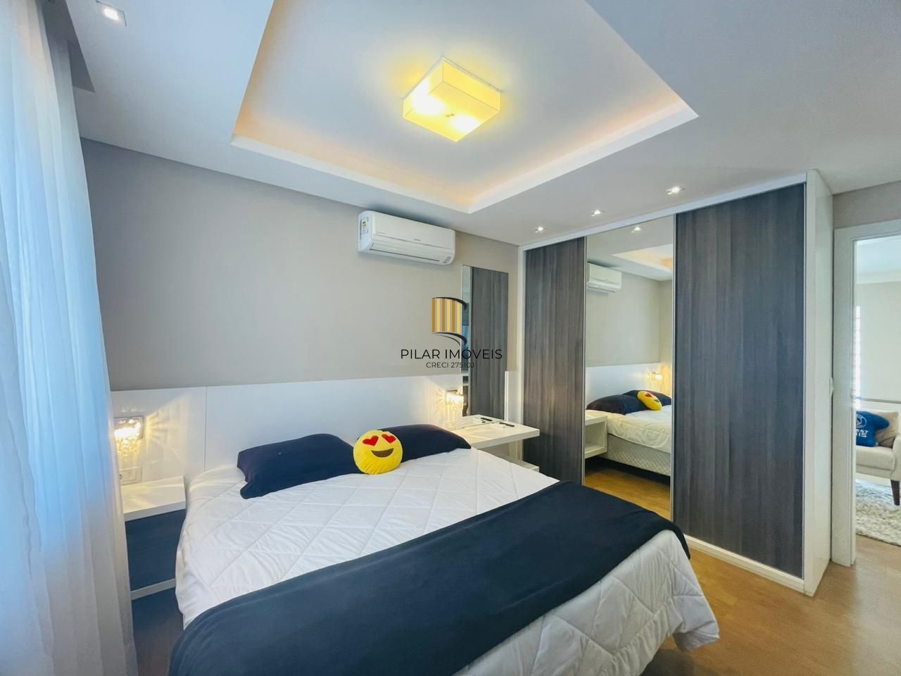 Casa de Condomínio 5 dormitórios no bairro Maristela