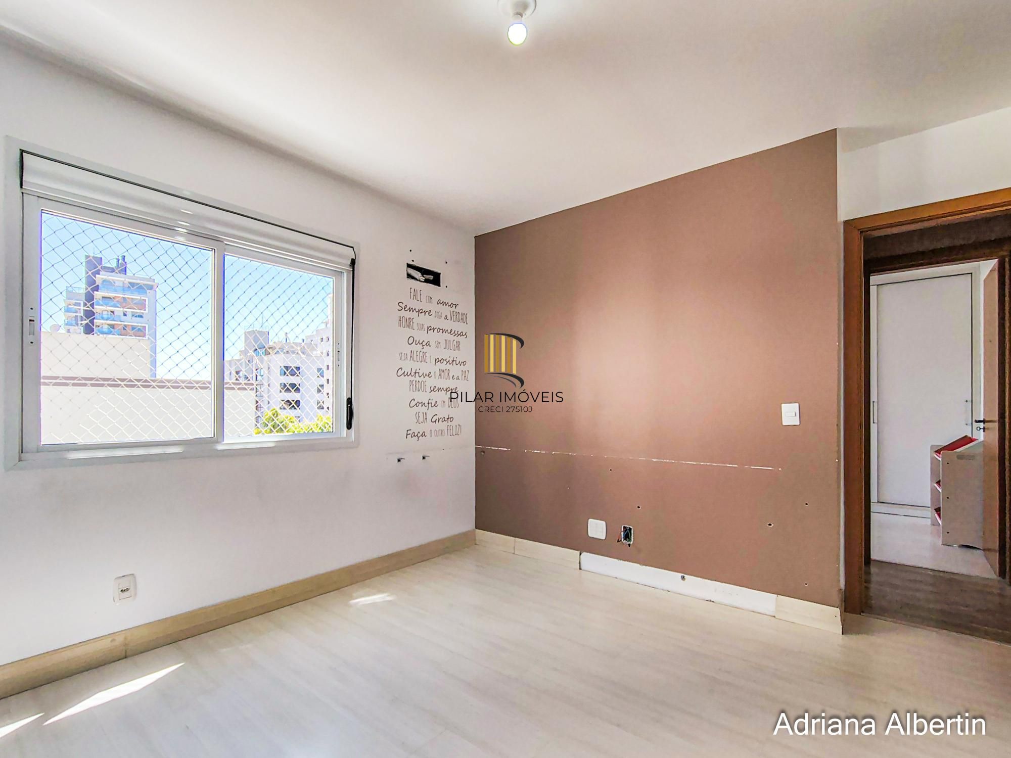 Apartamento ensolarado na Rua Luis Luz com ótima localização!