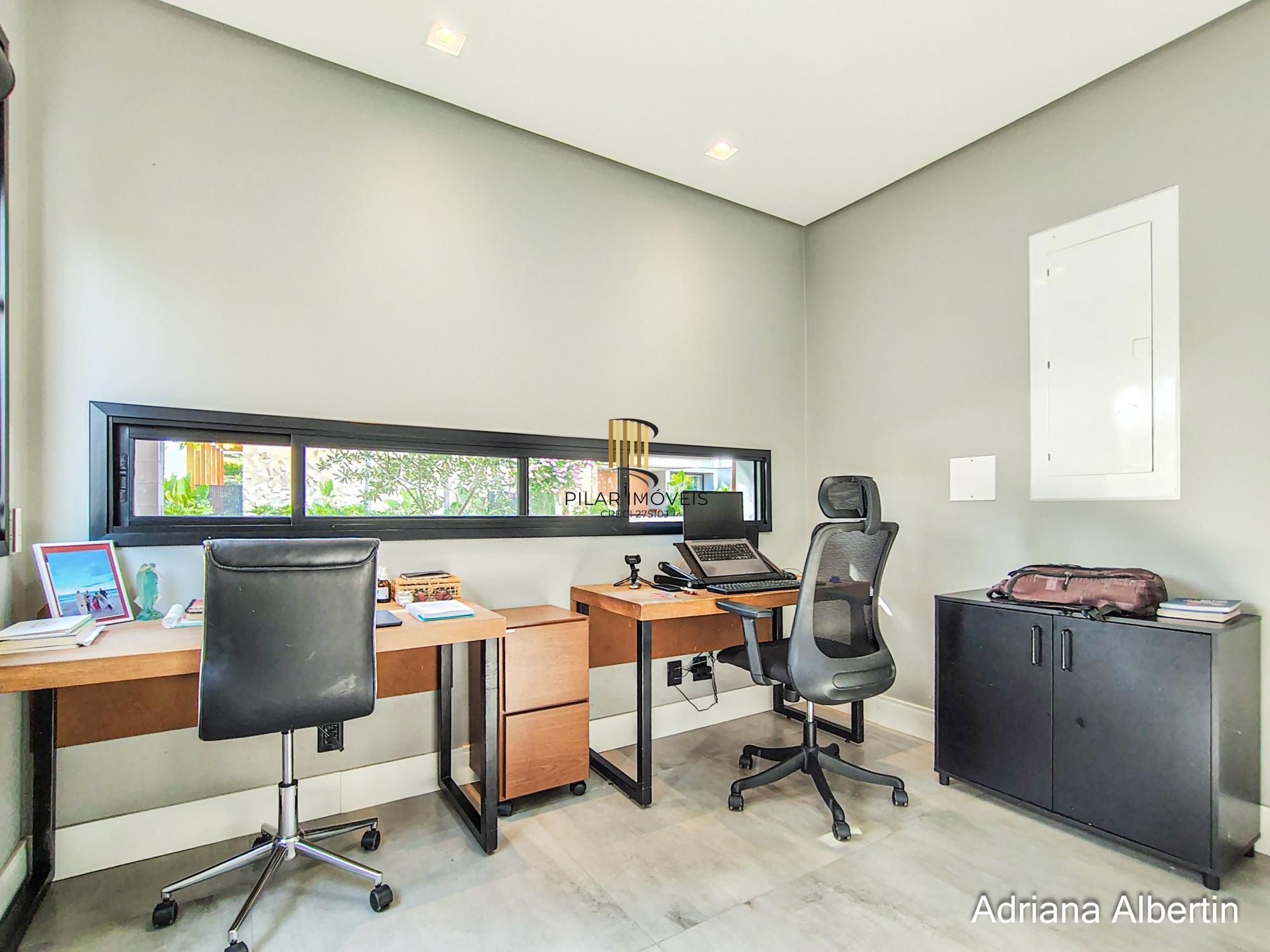 Casa em condomínio na Estrada das Três Meninas com 3 suítes