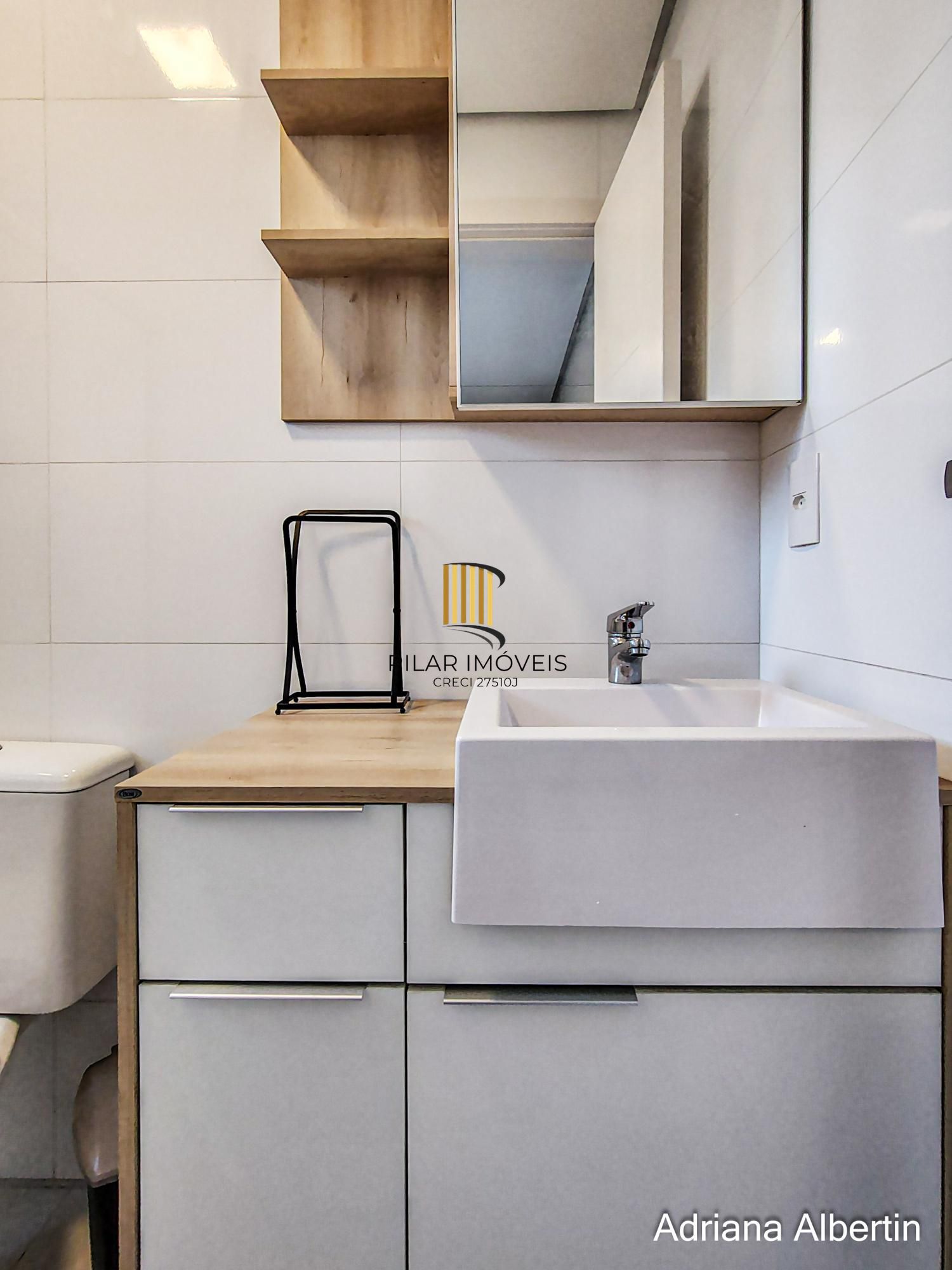 ALPHAVILLE PORTO ALEGRE | CASA COM FUNDOS PARA APP E ÁREA EXTERNA COMPLETA