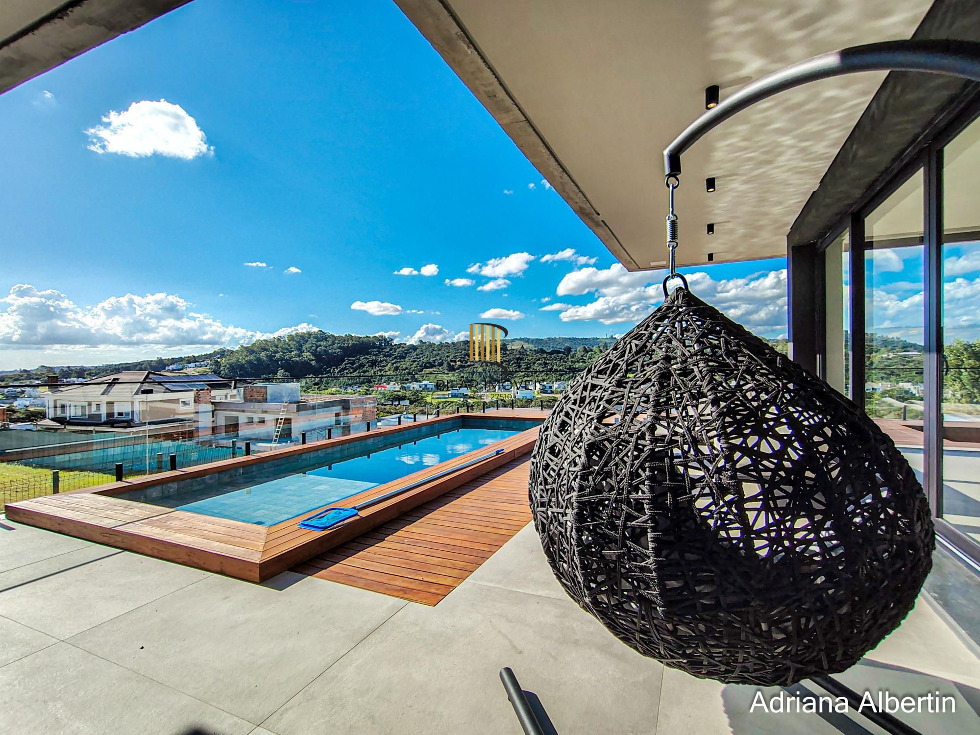 Casa com 4 suítes e escritório - Alphaville Porto Alegre