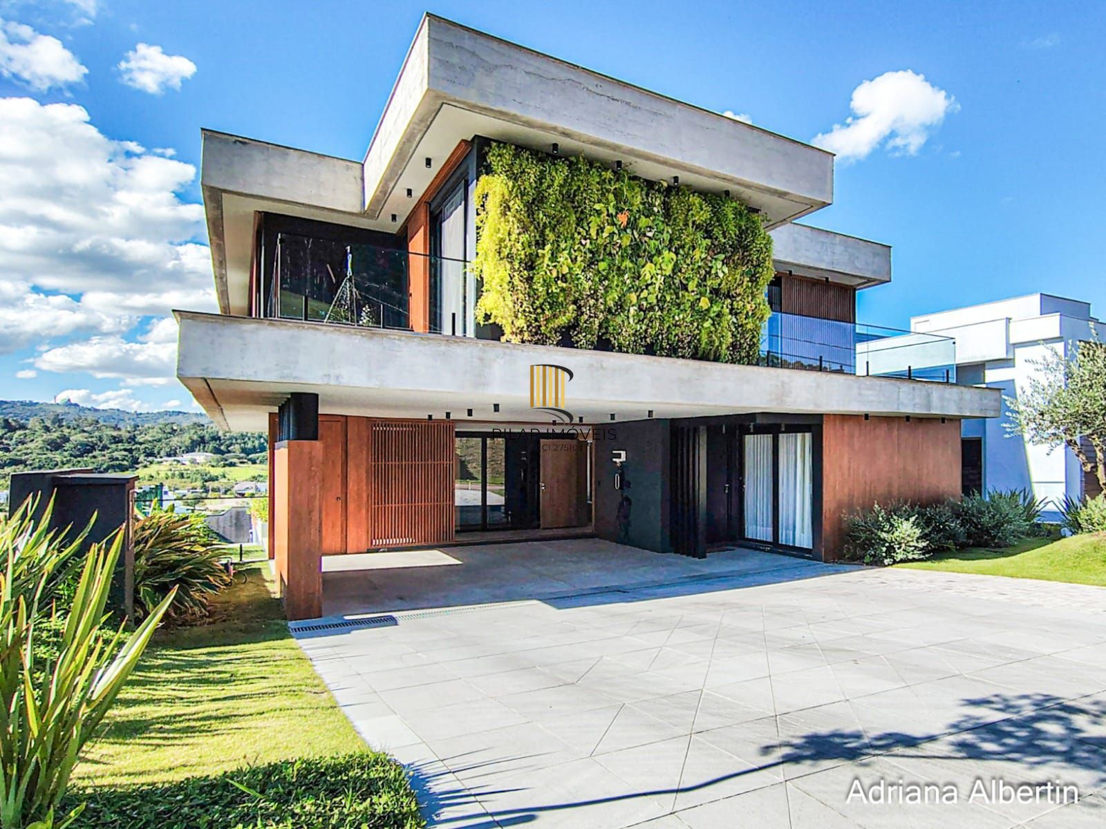 Casa com 4 suítes e escritório - Alphaville Porto Alegre